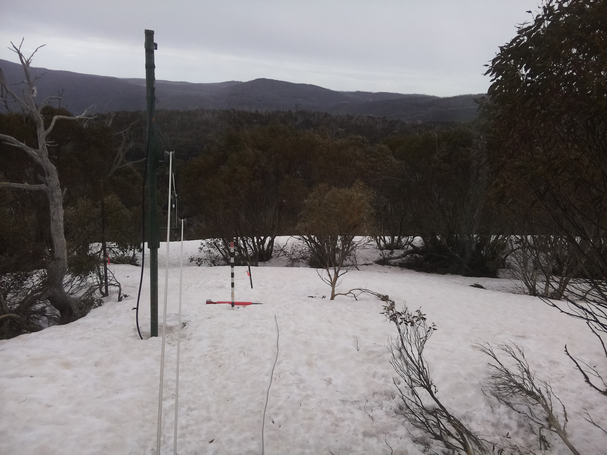 Bogong Web Cam 4:20pm Friday 26th of September 2025