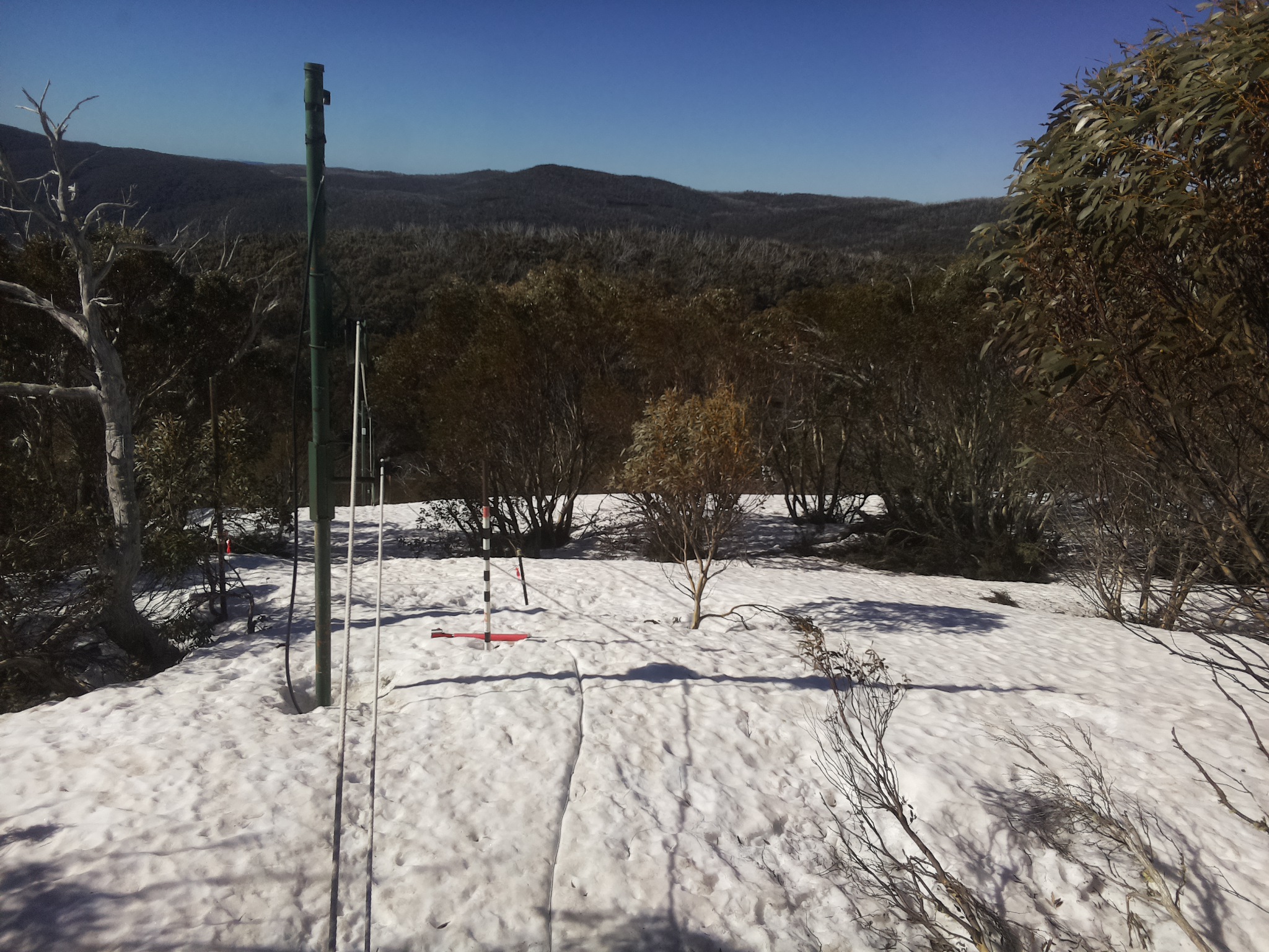 Bogong Web Cam 9:00am Saturday 27th of September 2025