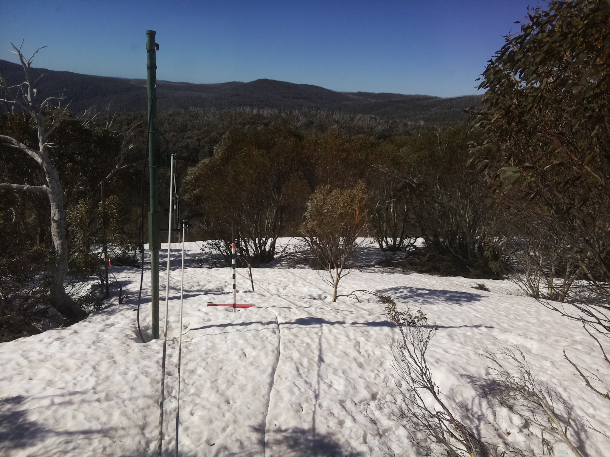 Bogong Web Cam 9:10am Saturday 27th of September 2025