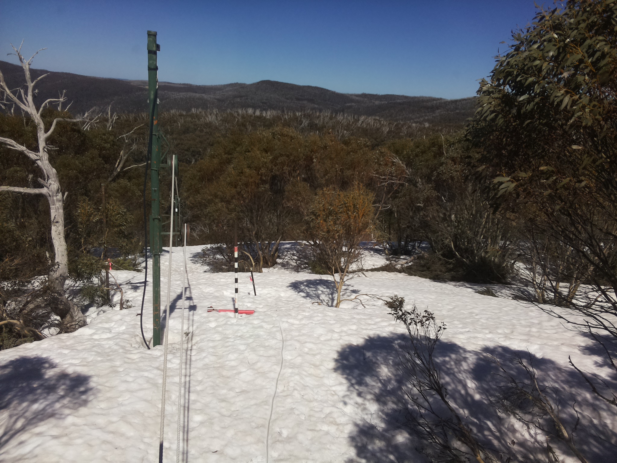 Bogong Web Cam 1:10pm Saturday 27th of September 2025