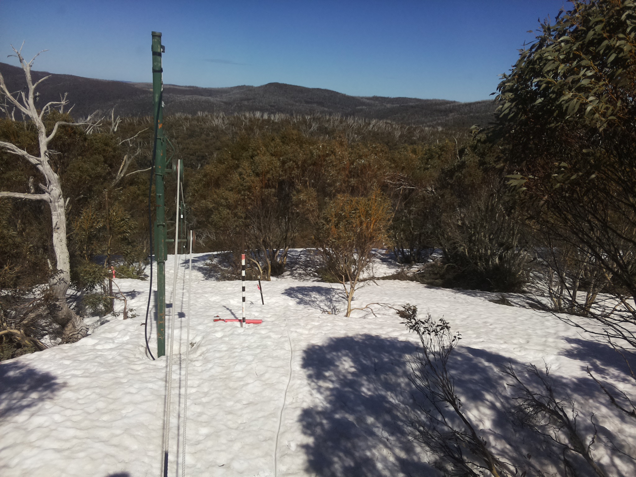 Bogong Web Cam 1:40pm Saturday 27th of September 2025