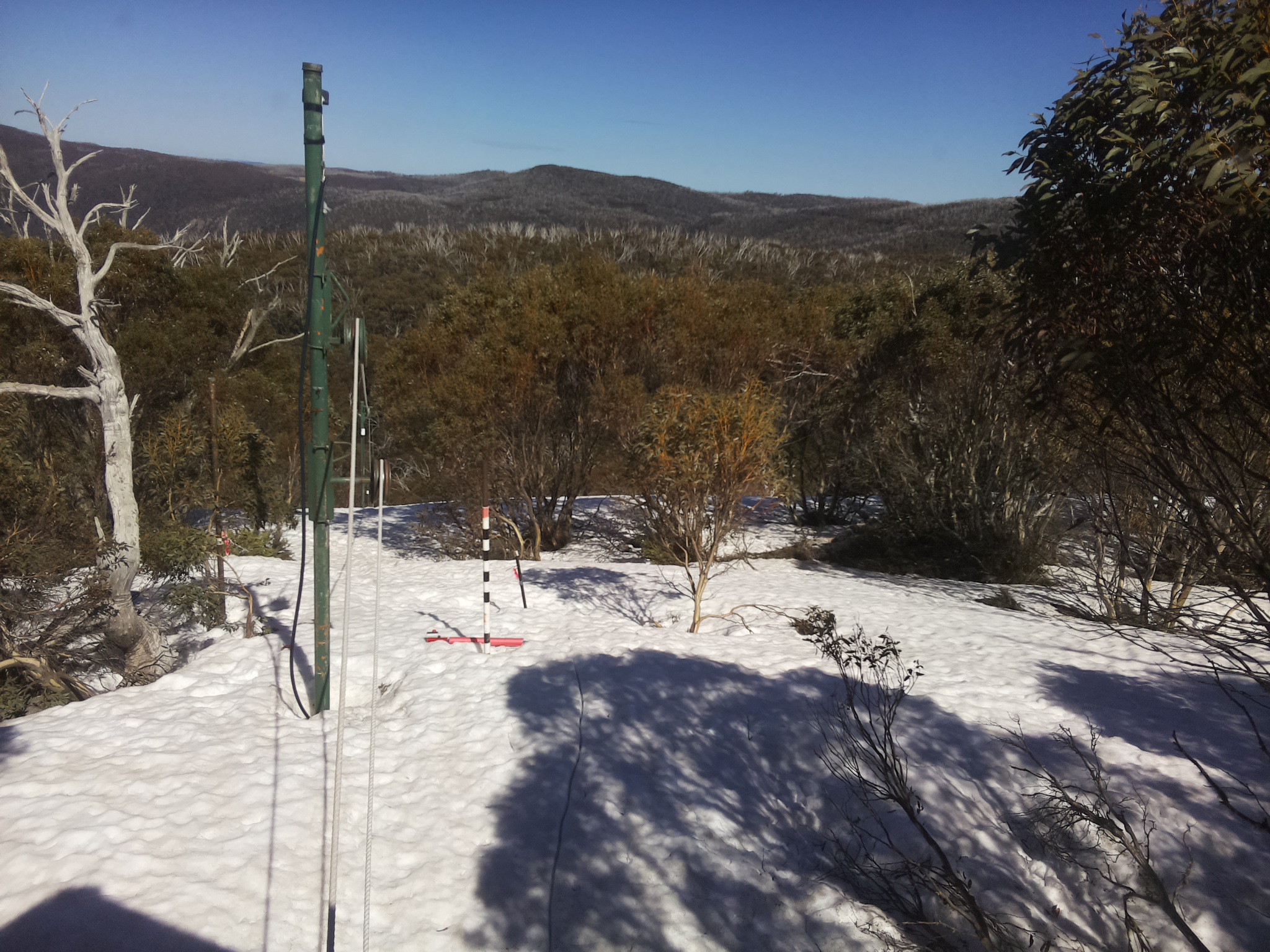 Bogong Web Cam 2:10pm Saturday 27th of September 2025