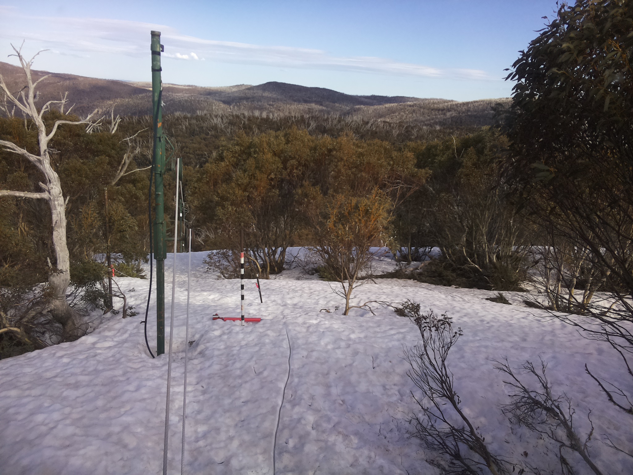 Bogong Web Cam 3:30pm Saturday 27th of September 2025