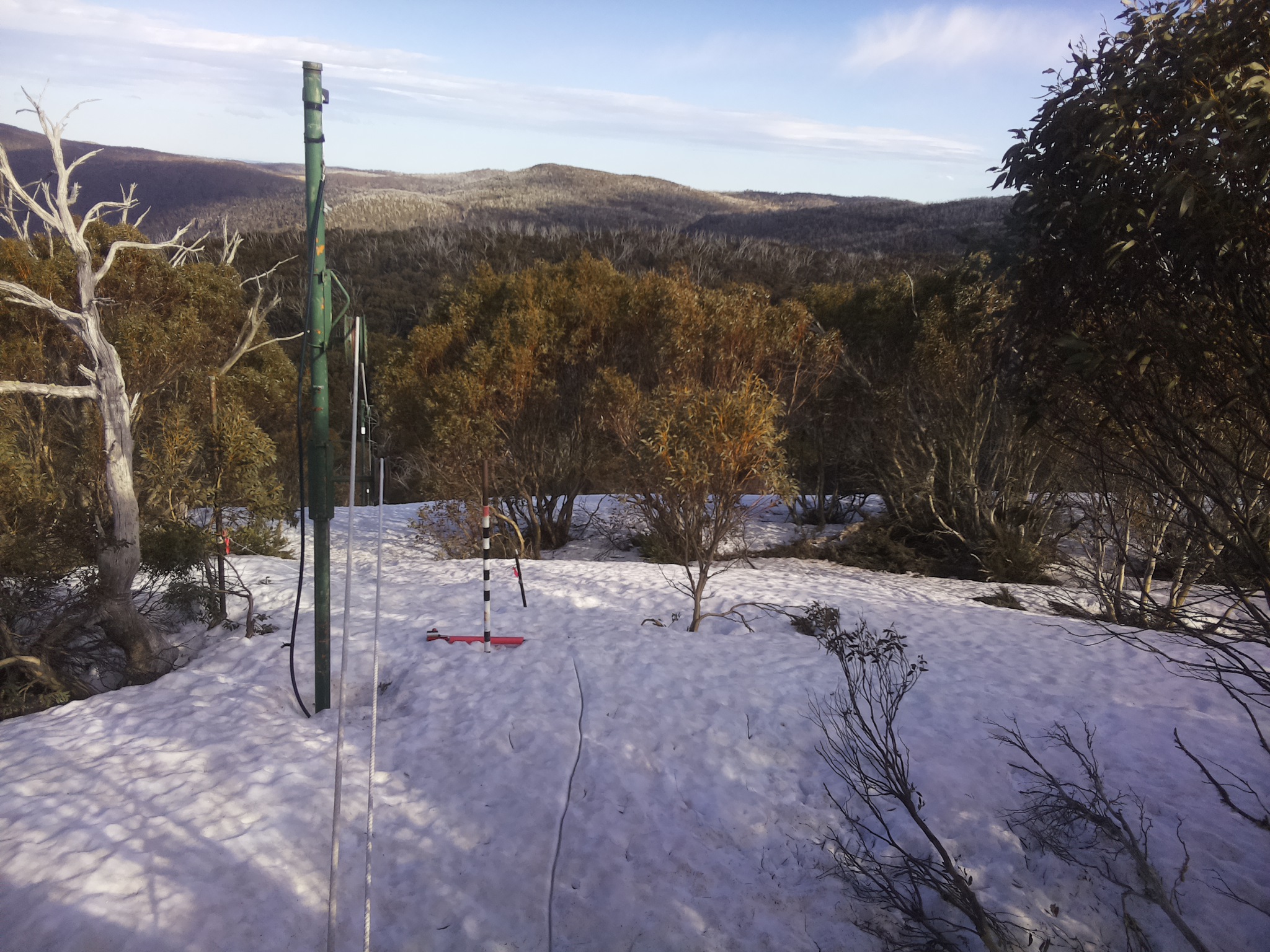 Bogong Web Cam 4:00pm Saturday 27th of September 2025