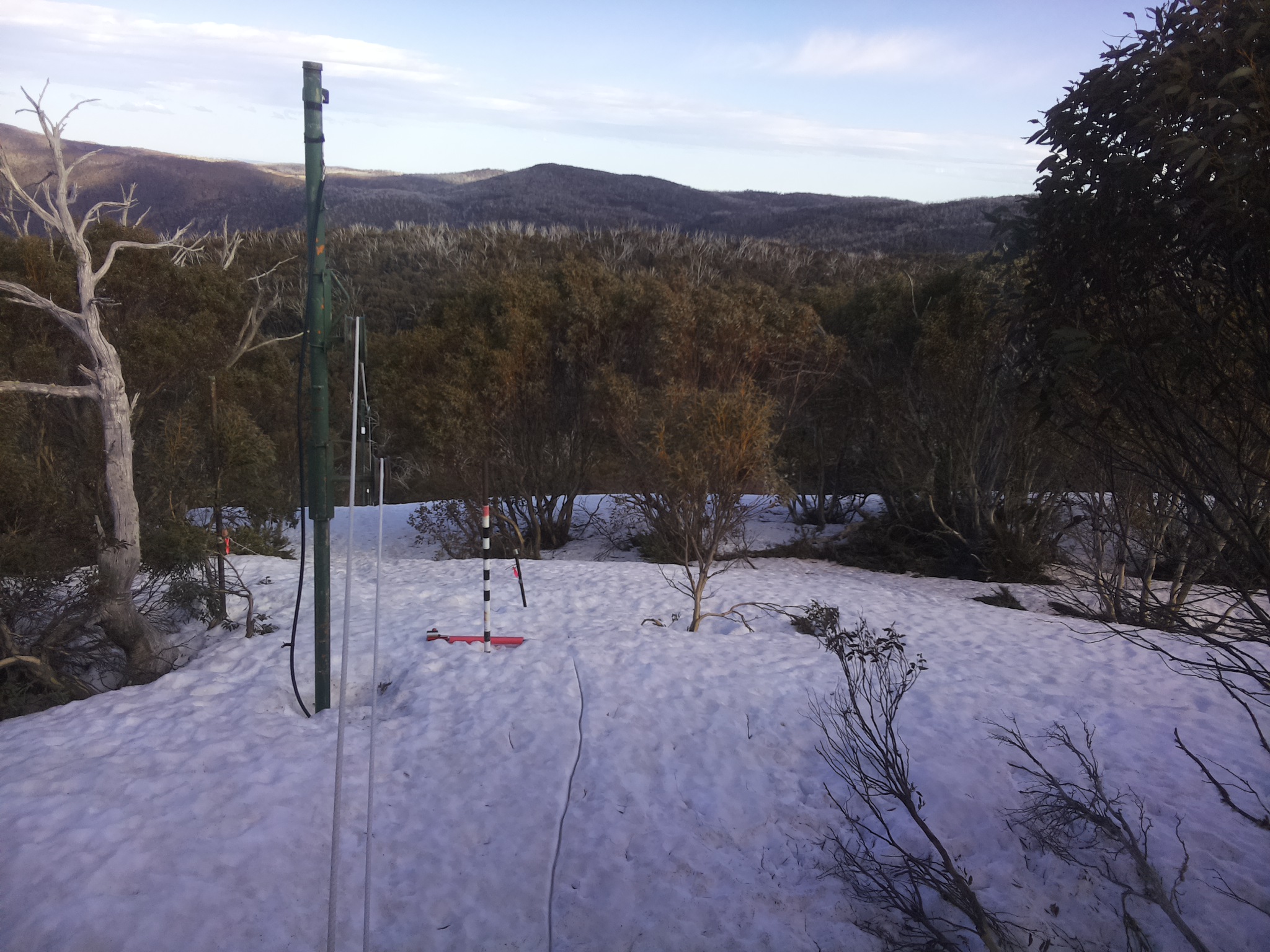 Bogong Web Cam 4:10pm Saturday 27th of September 2025