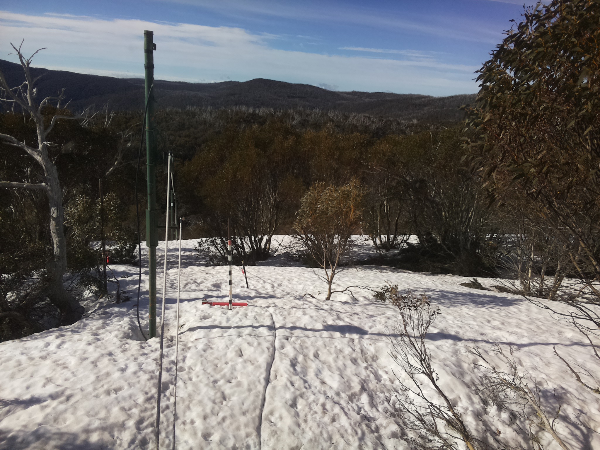Bogong Web Cam 8:30am Sunday 28th of September 2025