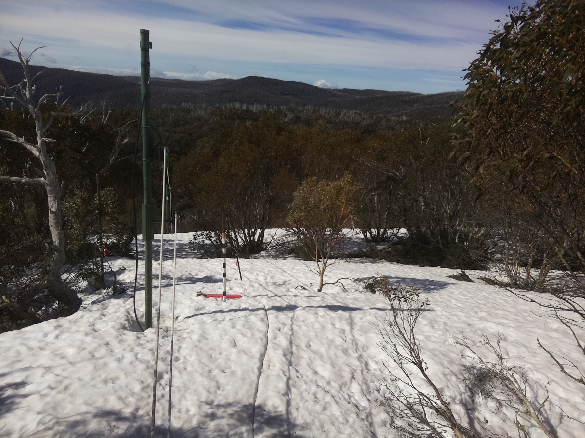 Bogong Web Cam 9:30am Sunday 28th of September 2025