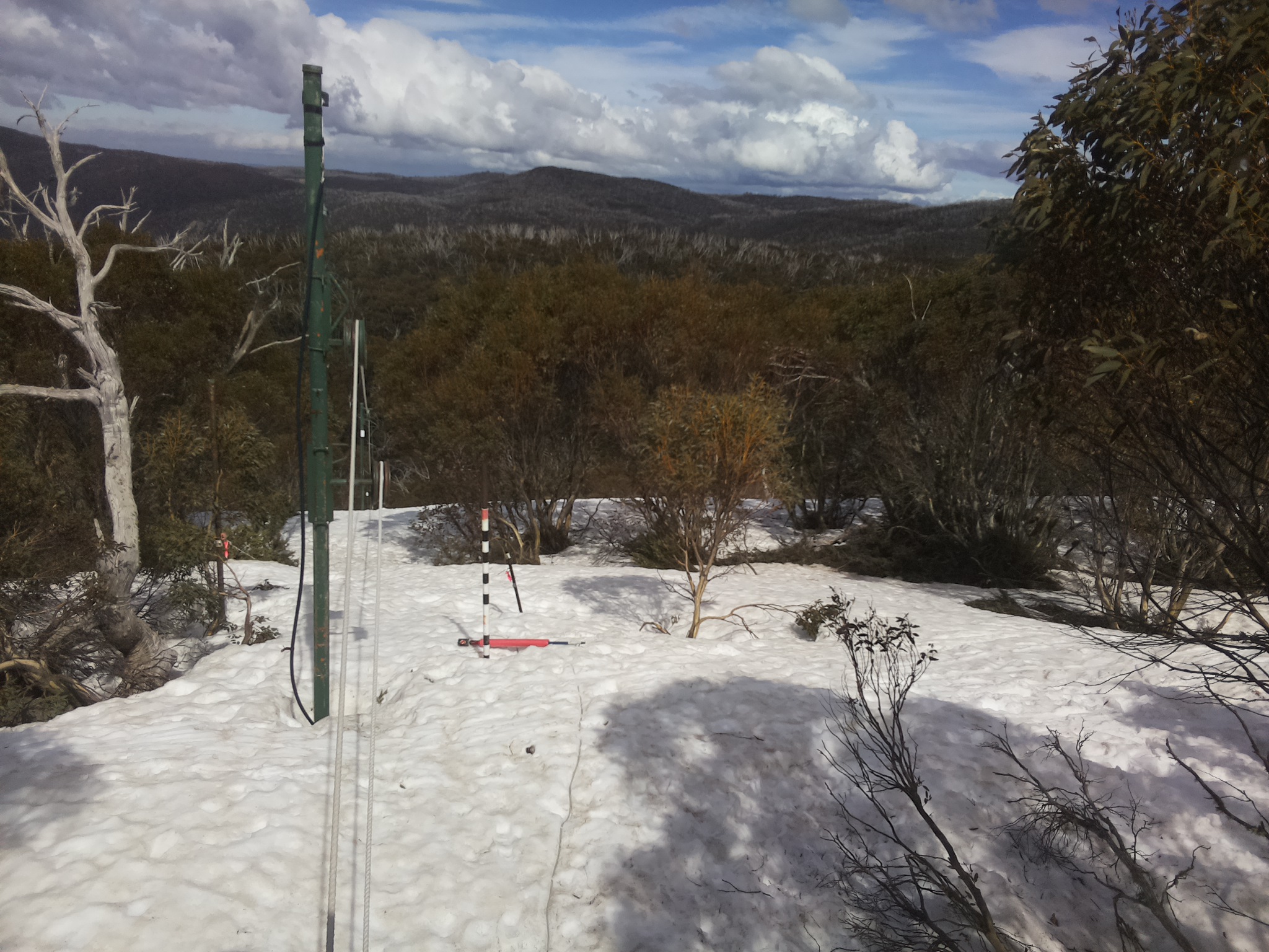 Bogong Web Cam 1:40pm Sunday 28th of September 2025