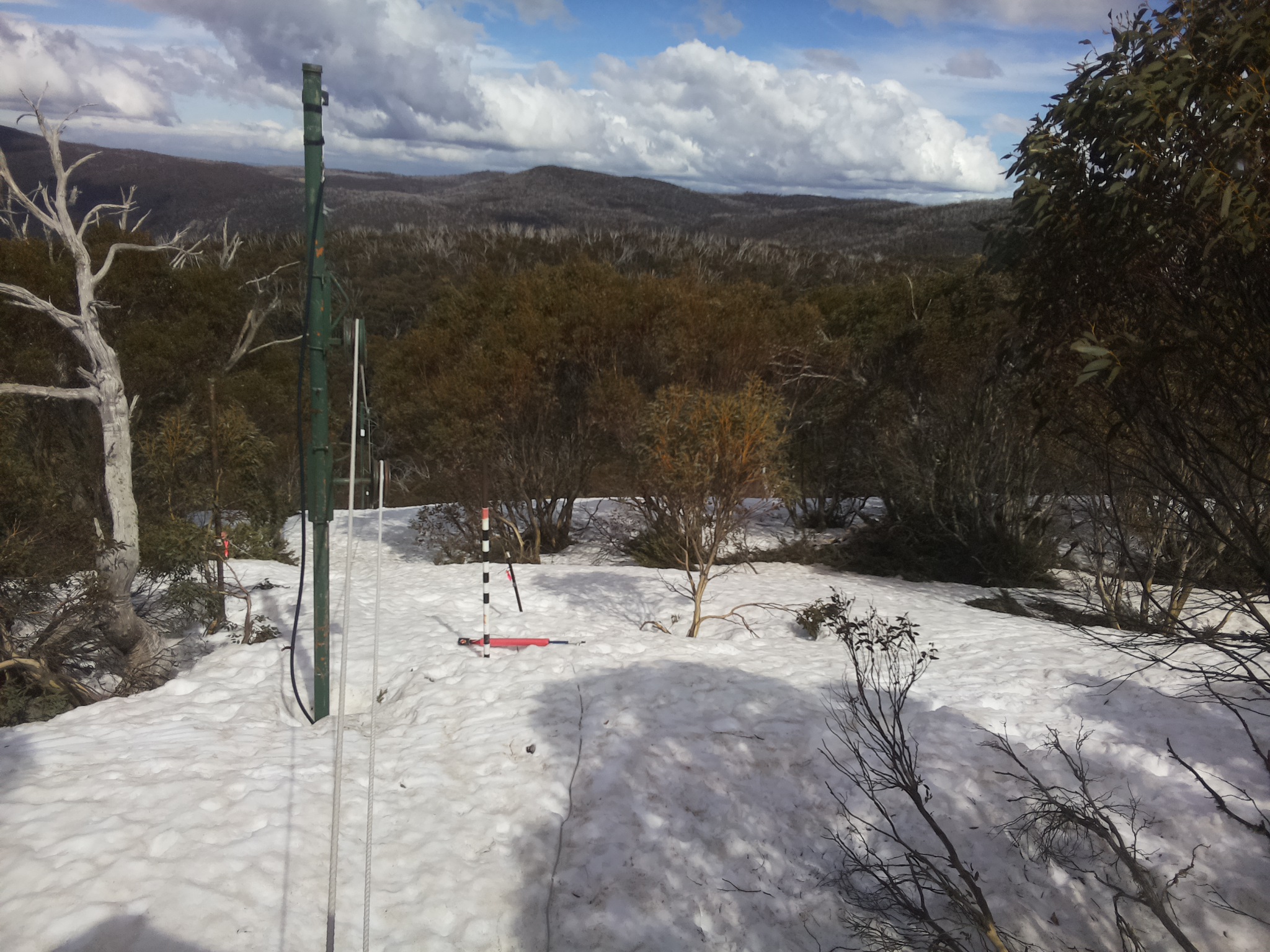 Bogong Web Cam 2:00pm Sunday 28th of September 2025