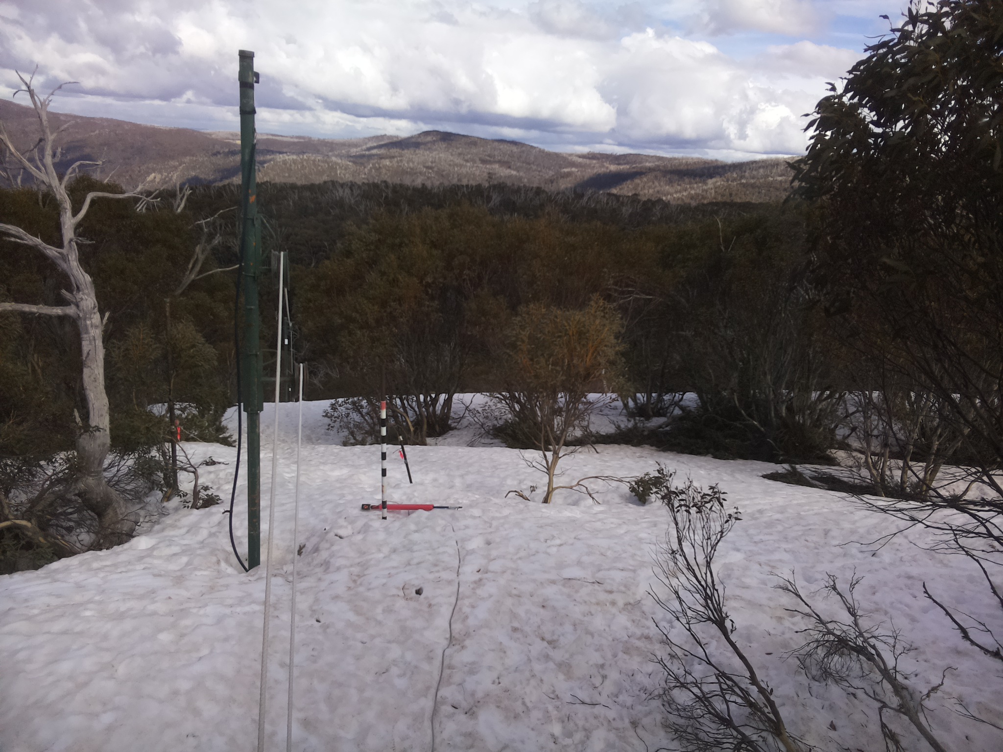 Bogong Web Cam 2:40pm Sunday 28th of September 2025