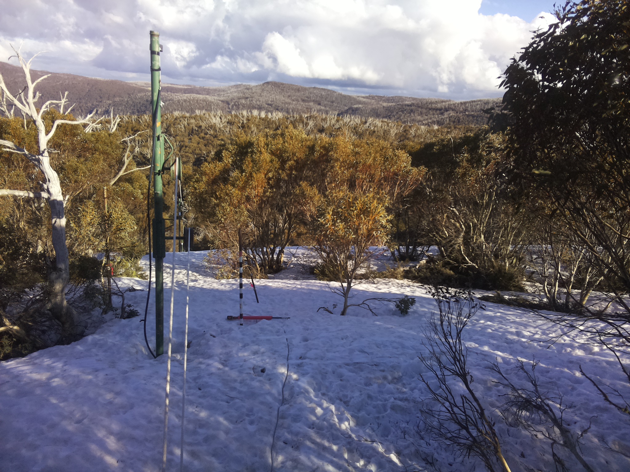 Bogong Web Cam 4:20pm Sunday 28th of September 2025