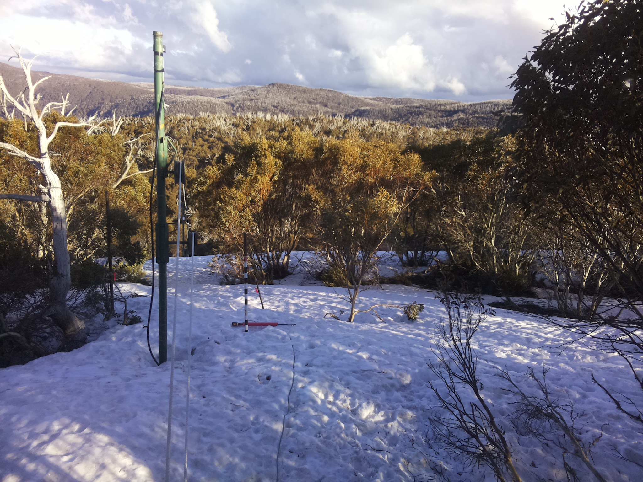 Bogong Web Cam 4:50pm Sunday 28th of September 2025