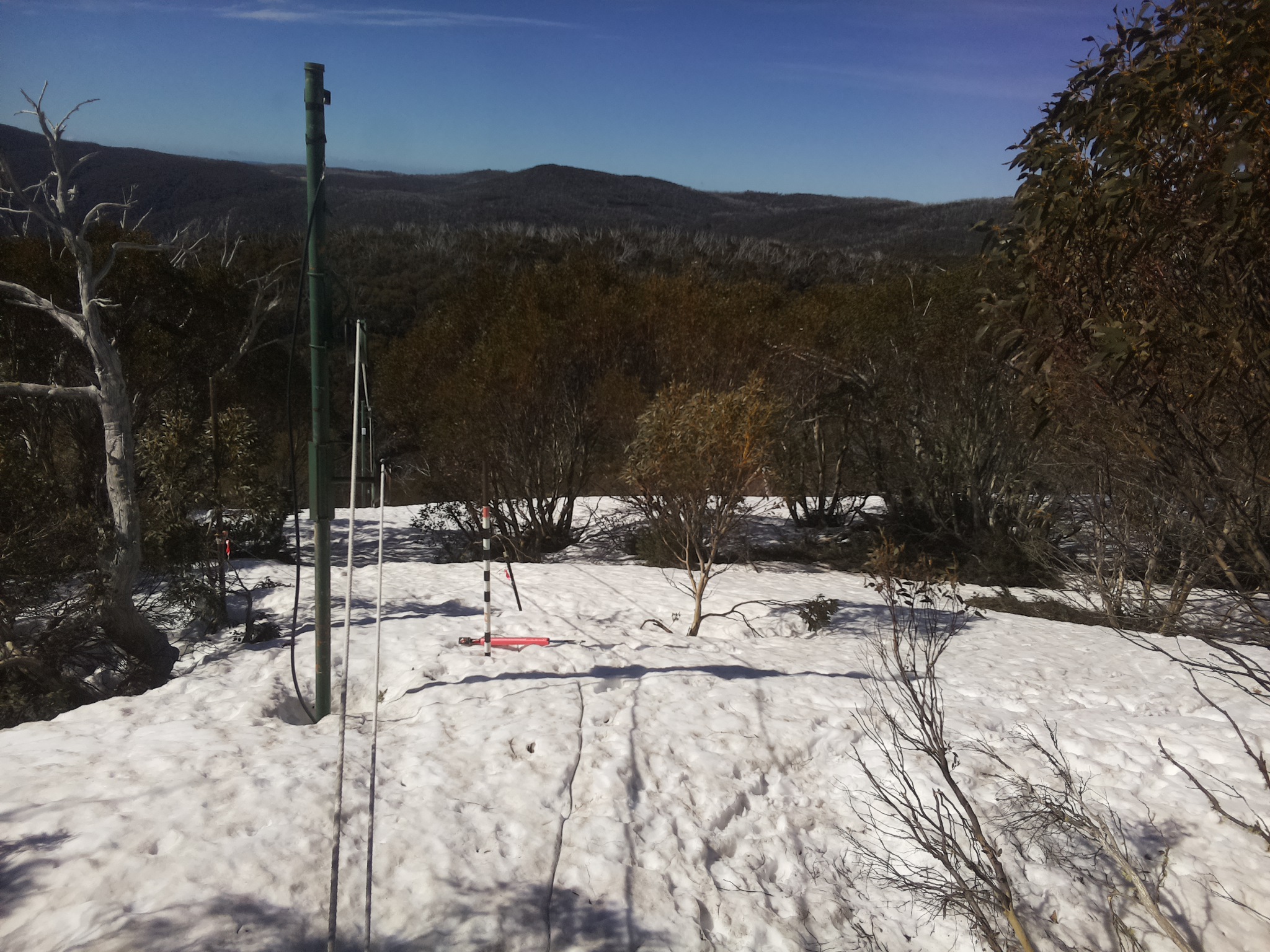 Bogong Web Cam 9:30am Monday 29th of September 2025