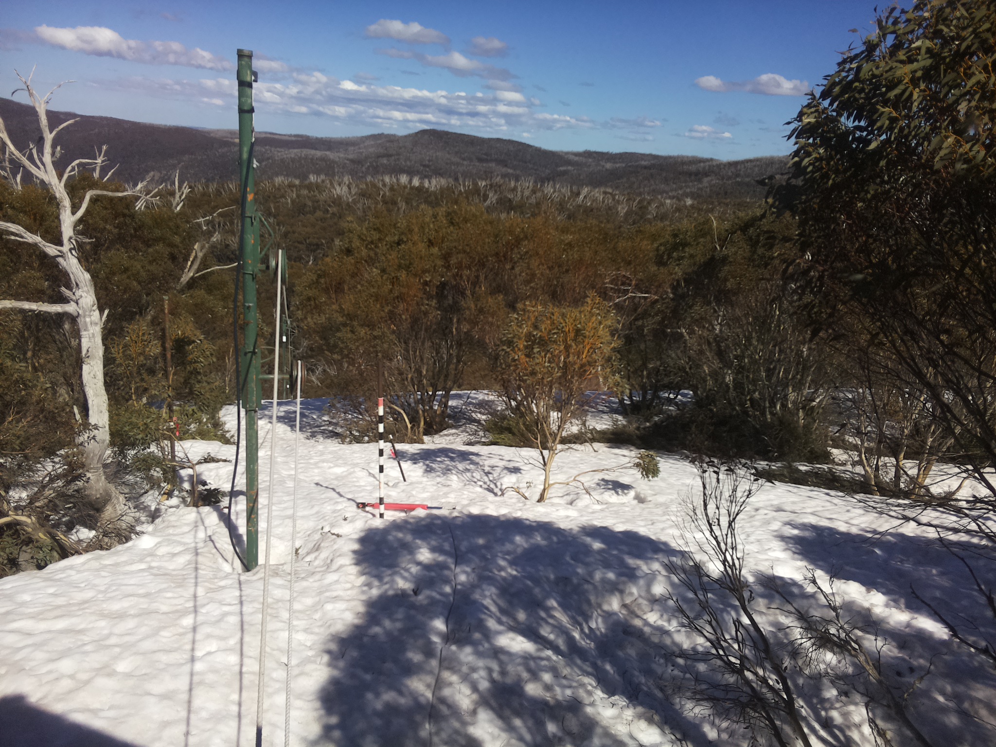 Bogong Web Cam 2:20pm Monday 29th of September 2025