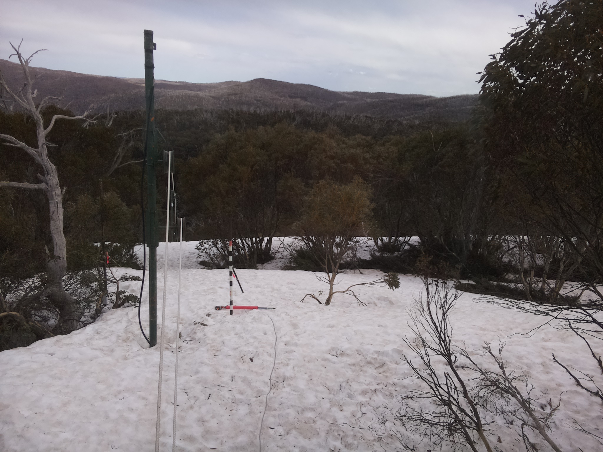Bogong Web Cam 3:30pm Tuesday 30th of September 2025
