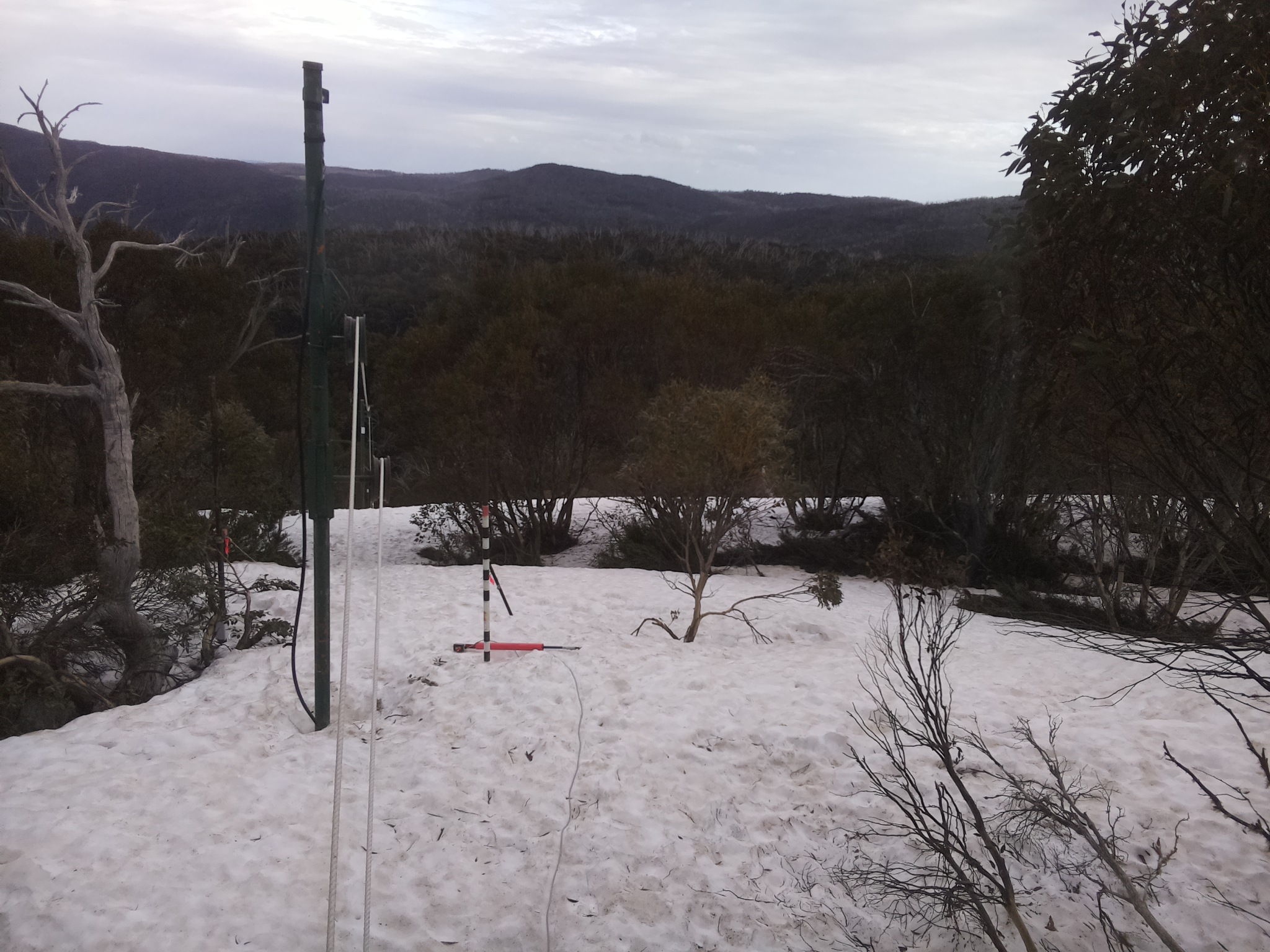 Bogong Web Cam 4:50pm Tuesday 30th of September 2025