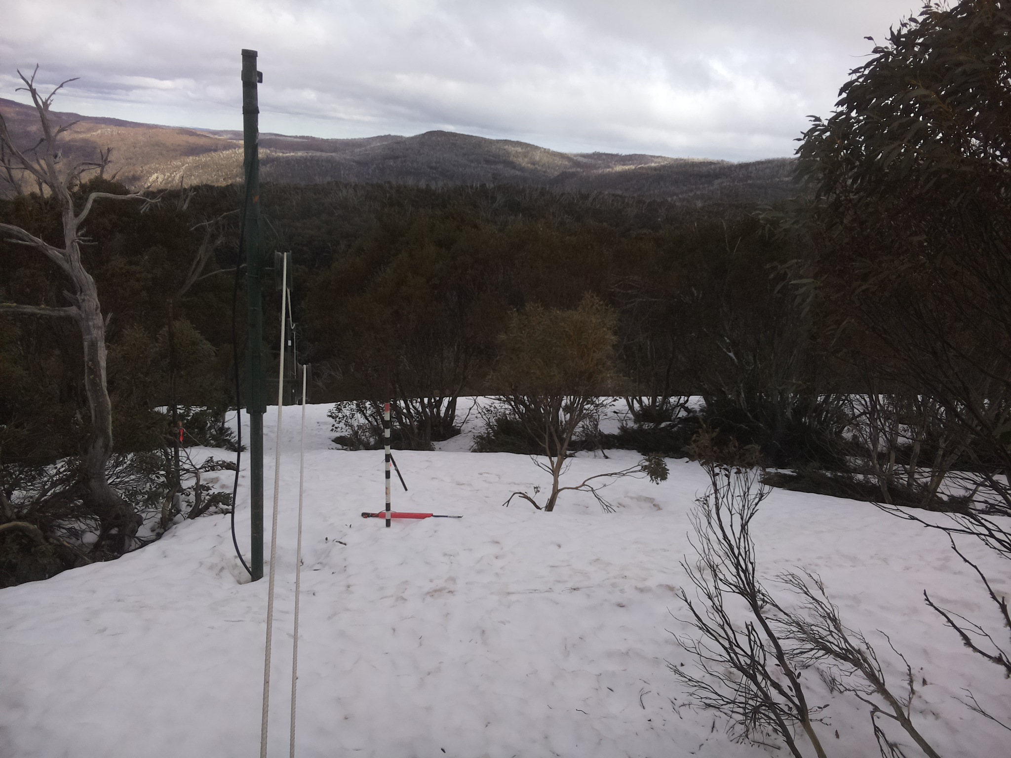 Bogong Web Cam 2:30pm Wednesday 1st of October 2025