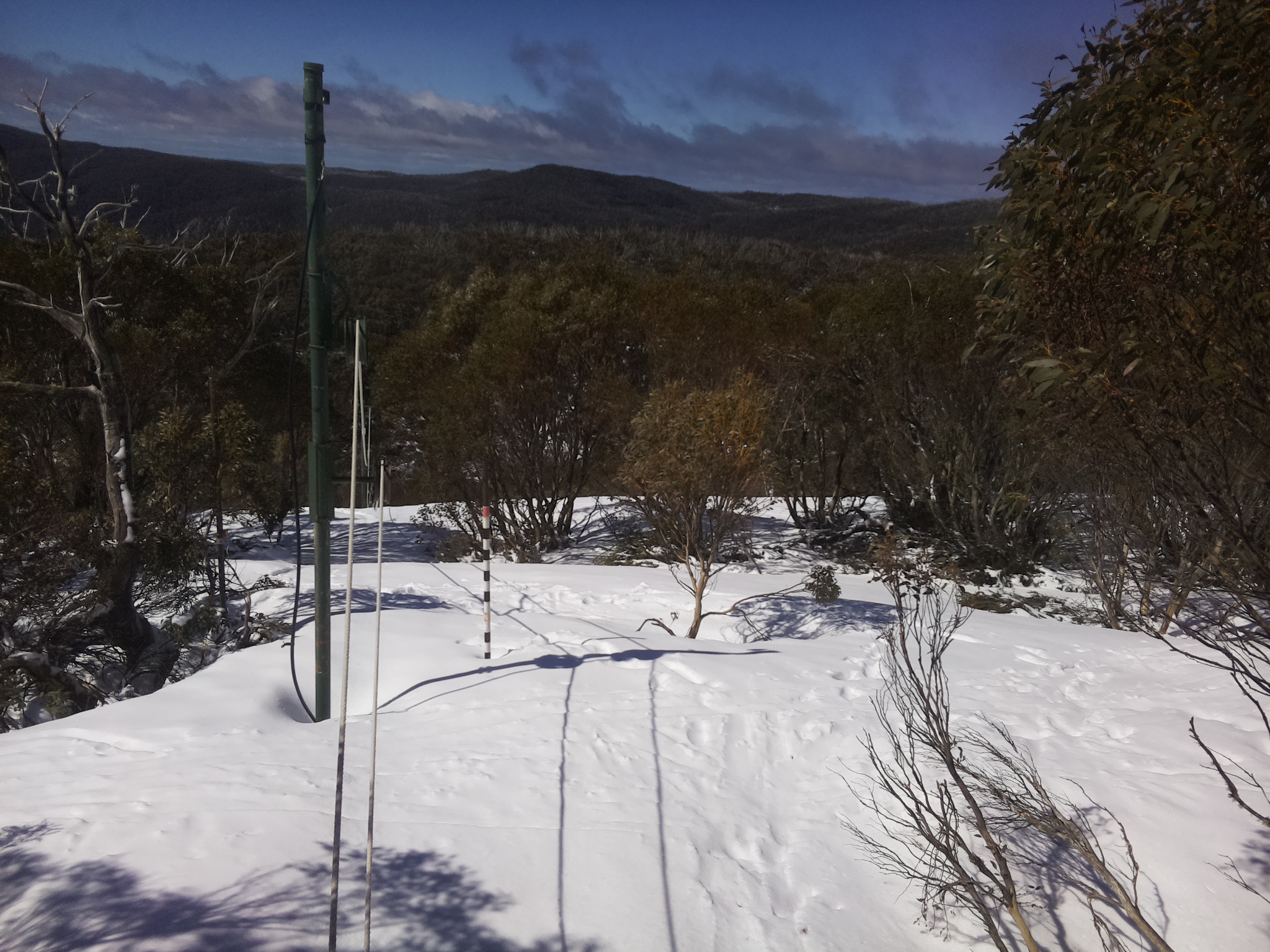 Bogong Web Cam 10:10am Friday 3rd of October 2025