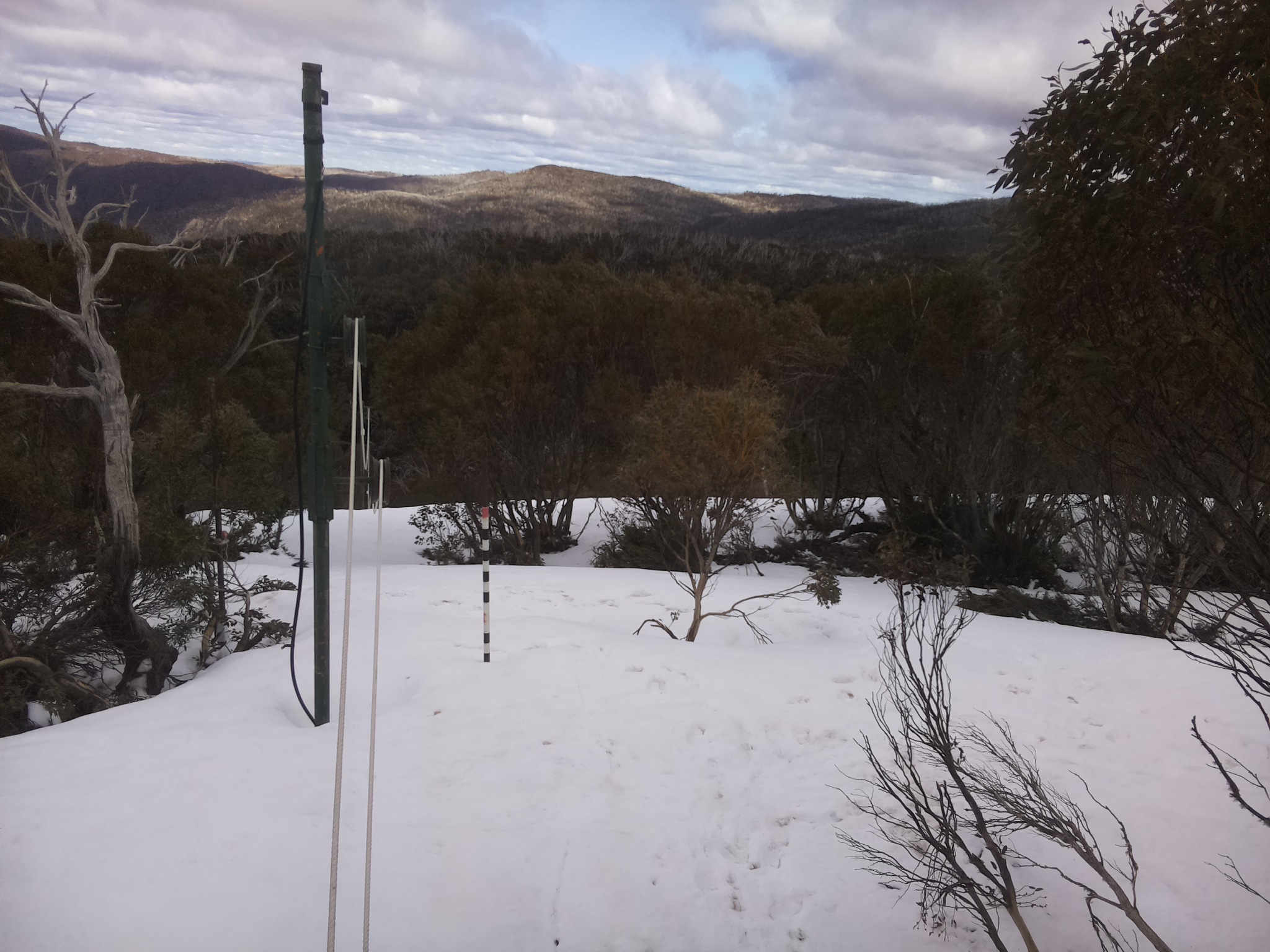 Bogong Web Cam 2:00pm Friday 3rd of October 2025