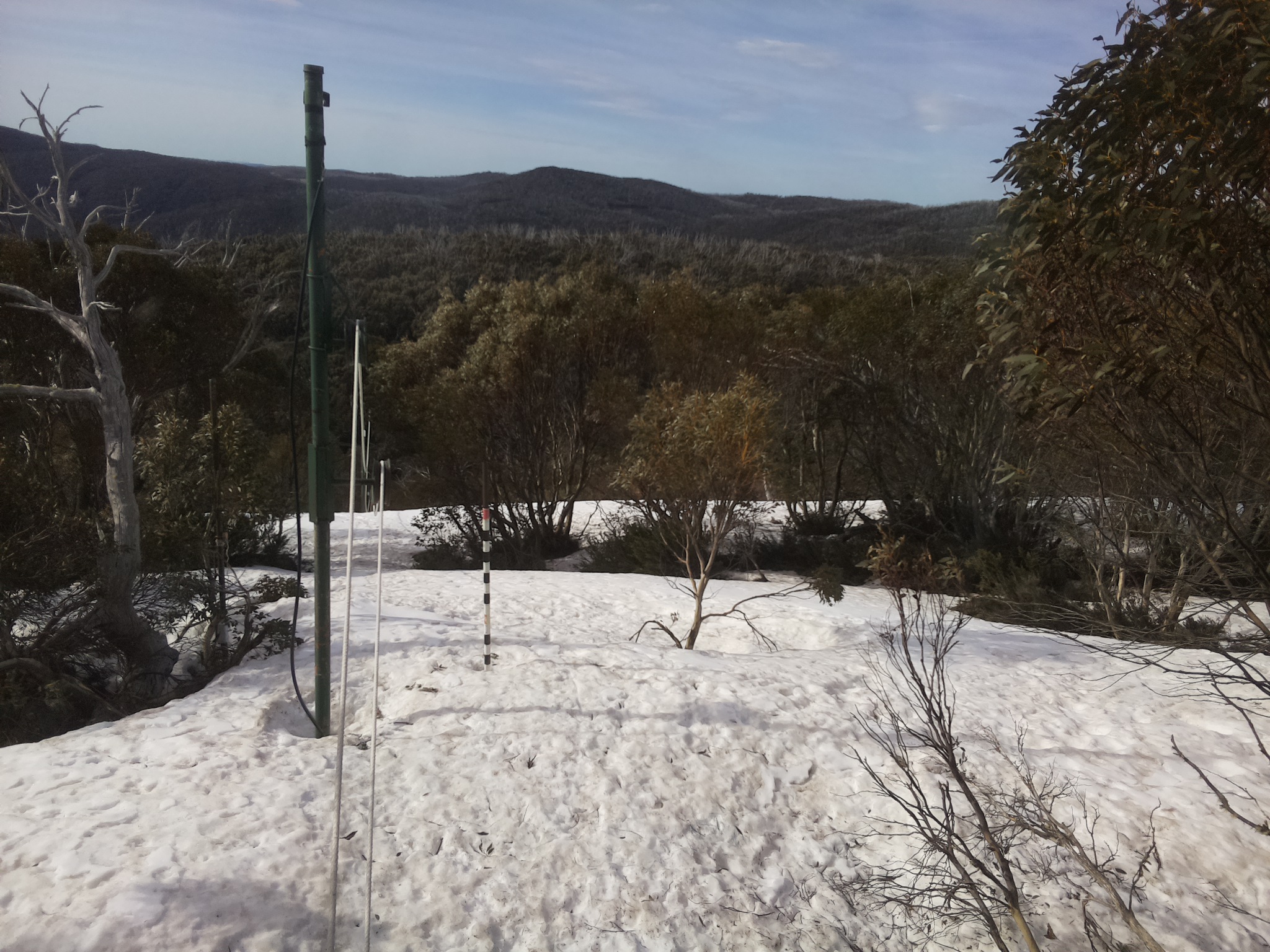 Bogong Web Cam 9:30am Sunday 5th of October 2025