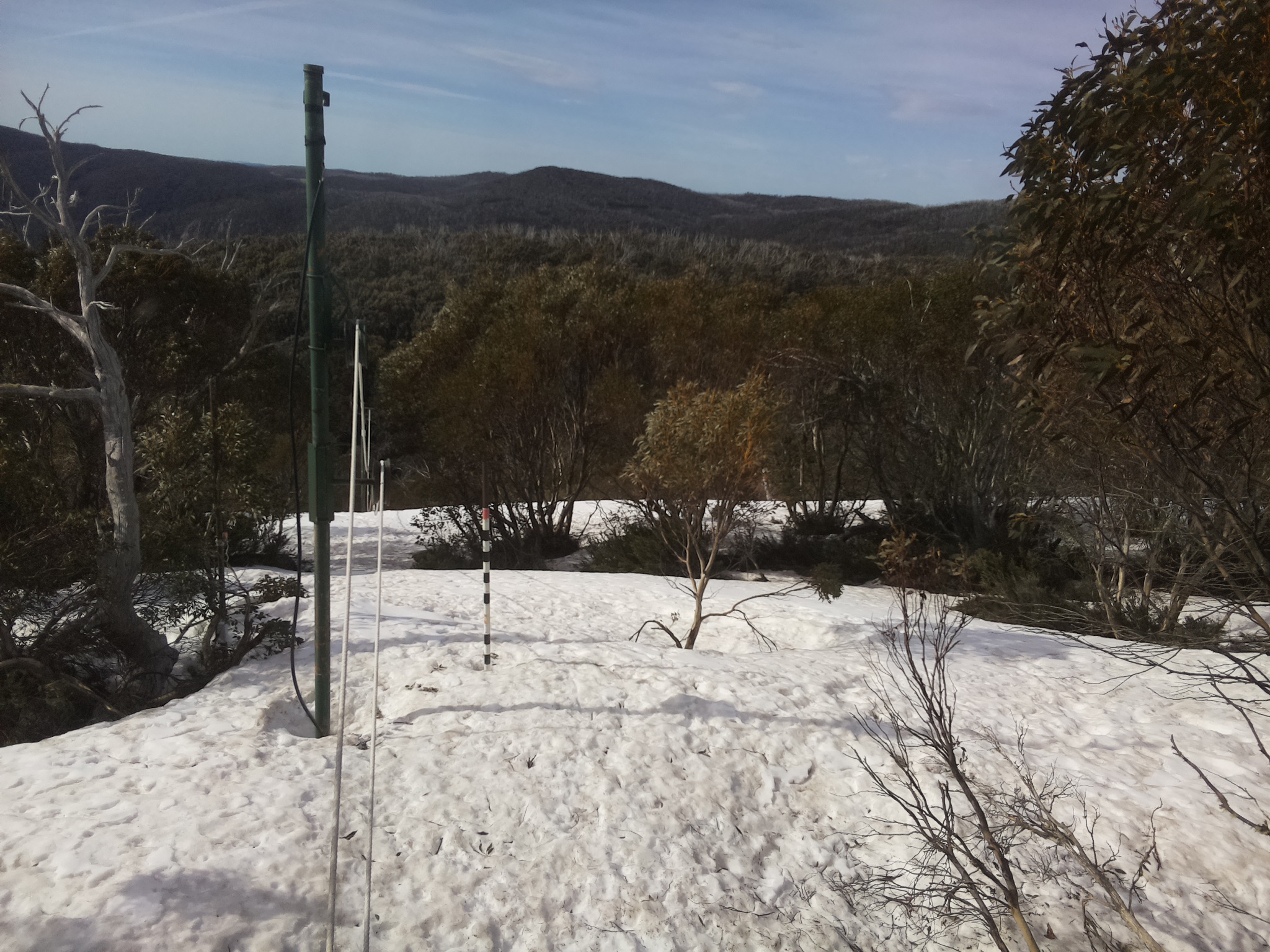 Bogong Web Cam 9:40am Sunday 5th of October 2025