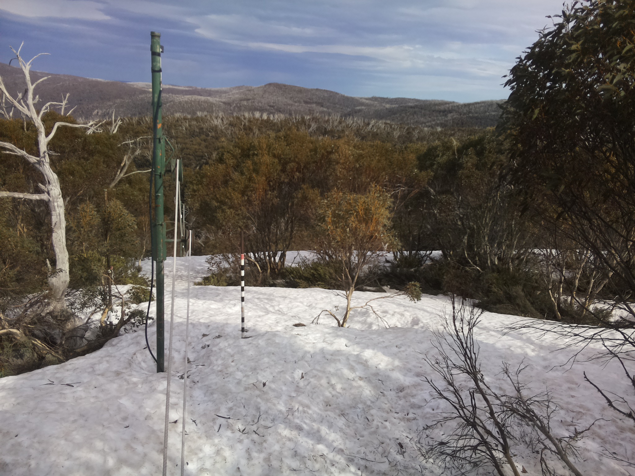 Bogong Web Cam 4:20pm Sunday 5th of October 2025