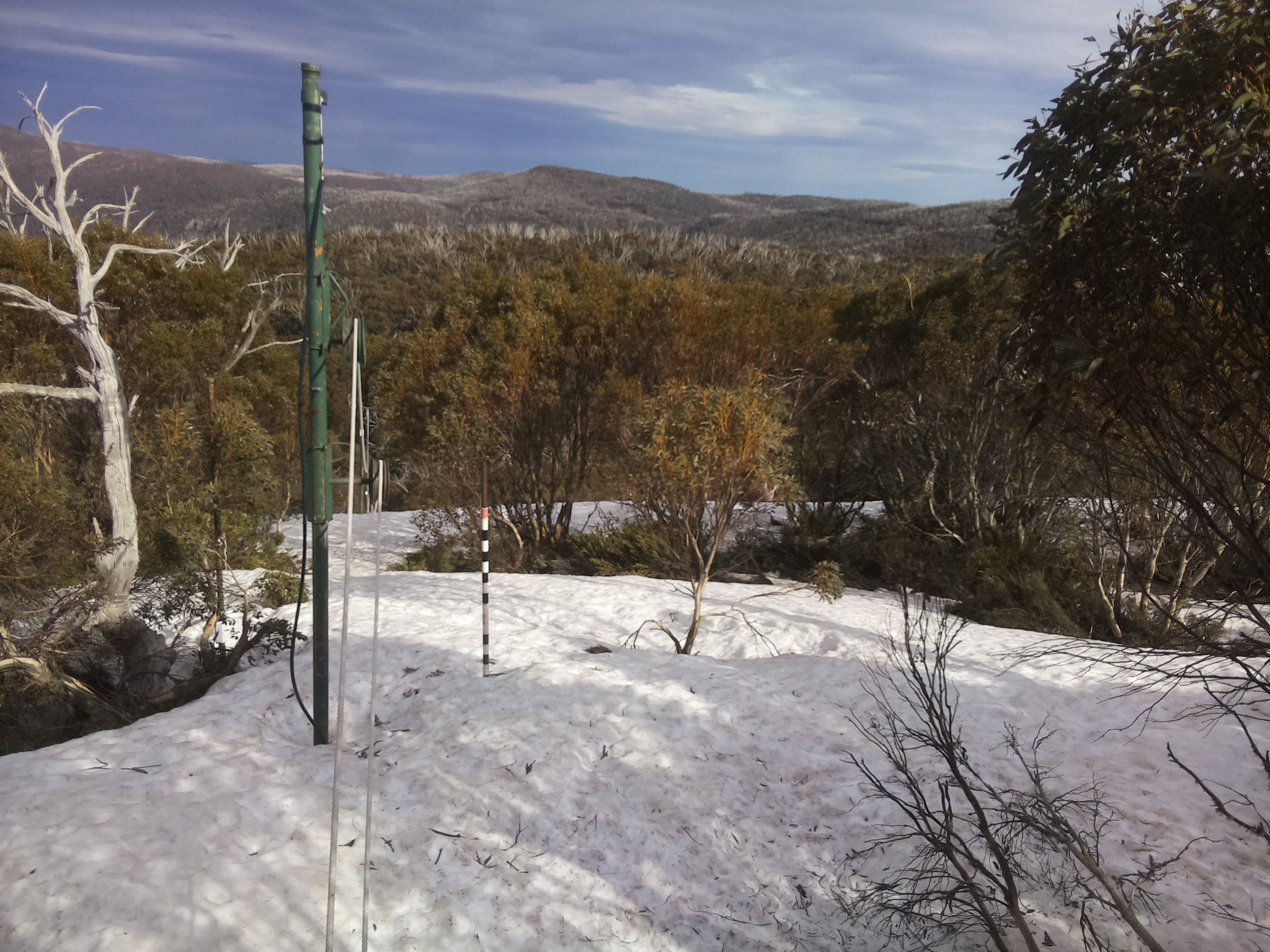 Bogong Web Cam 4:30pm Sunday 5th of October 2025