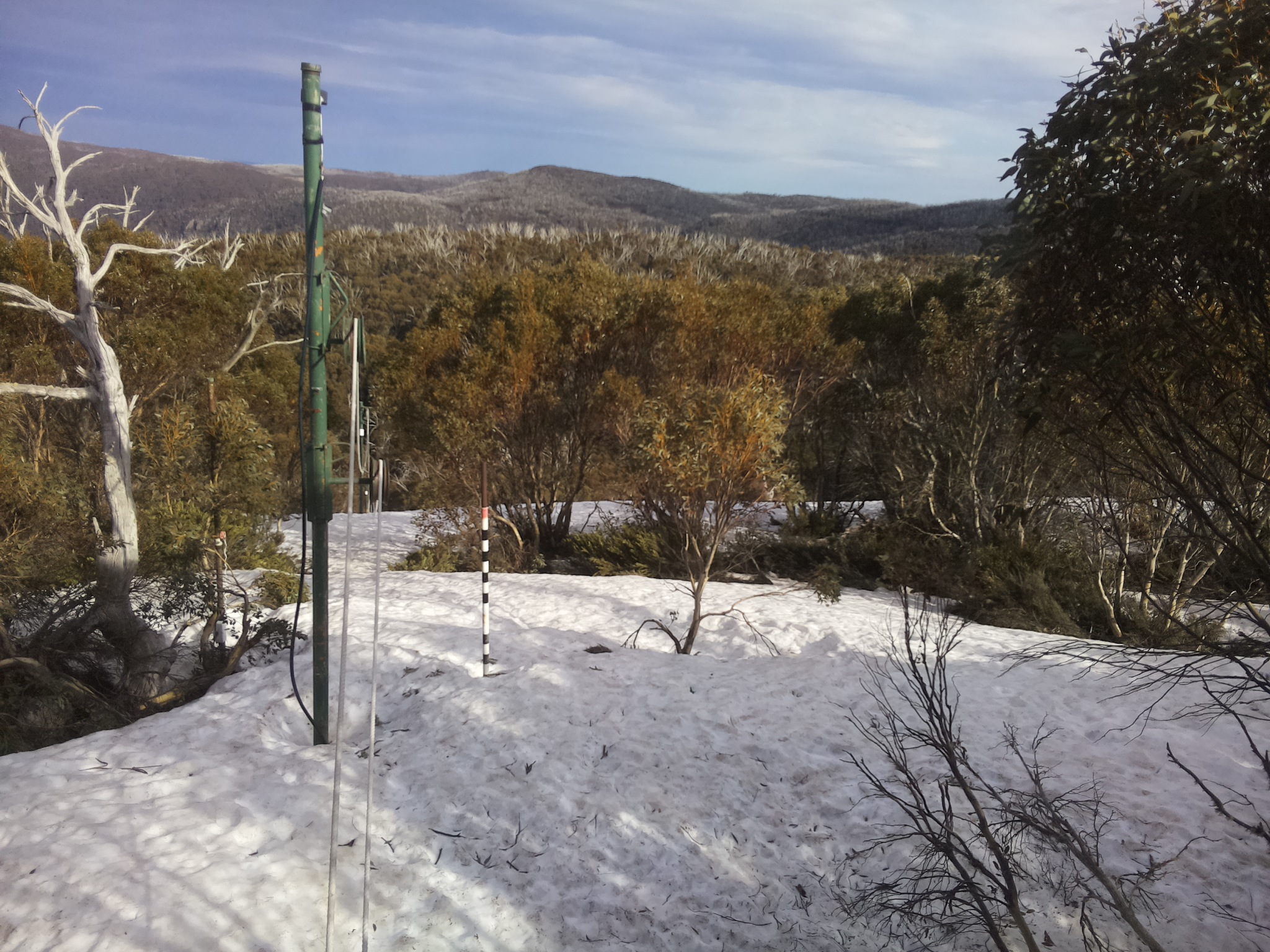 Bogong Web Cam 4:50pm Sunday 5th of October 2025
