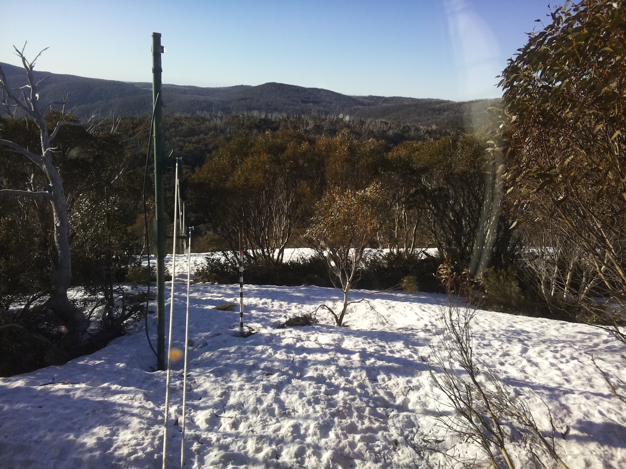 Bogong Web Cam 8:00am Tuesday 7th of October 2025