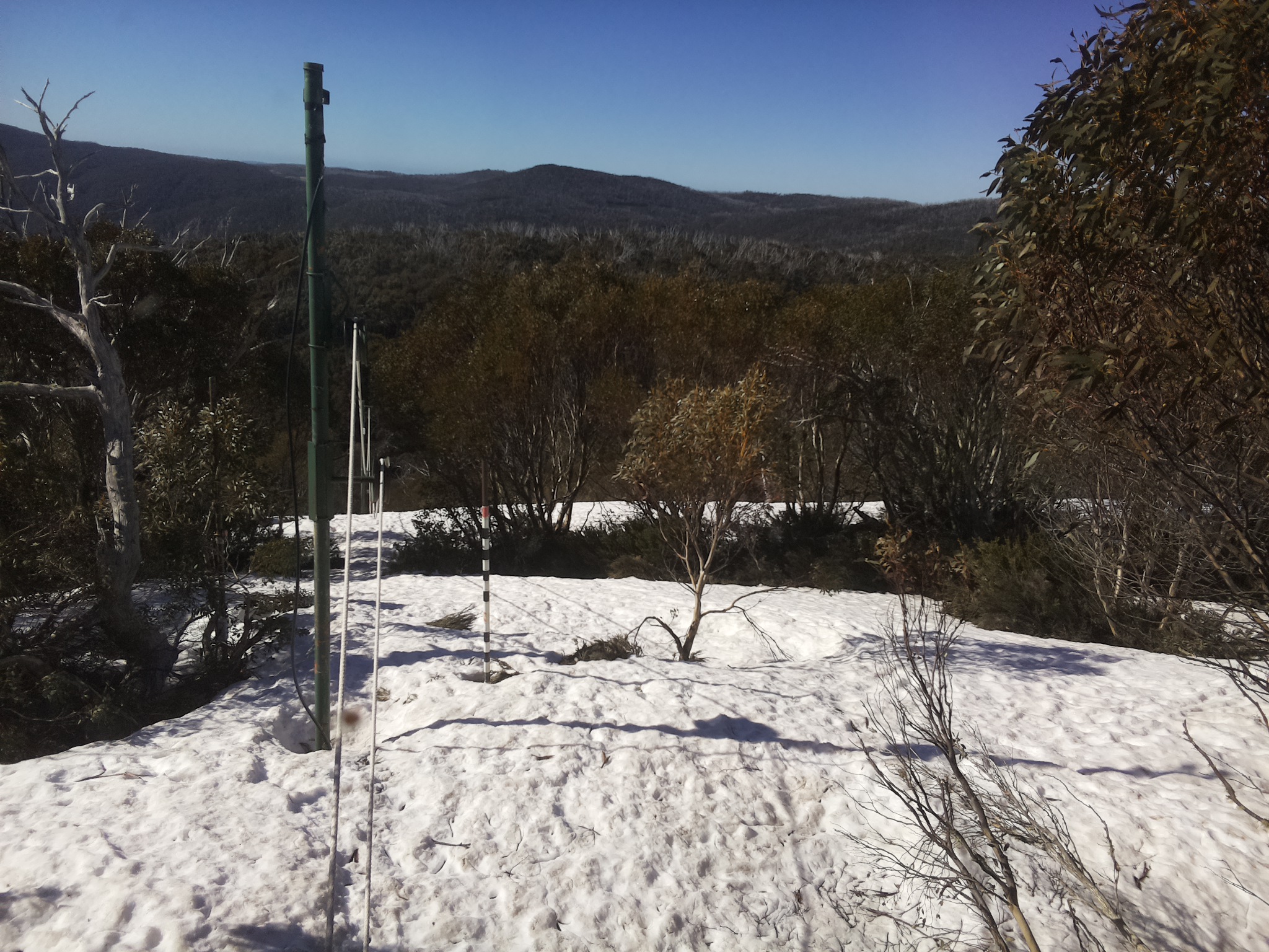 Bogong Web Cam 9:30am Tuesday 7th of October 2025