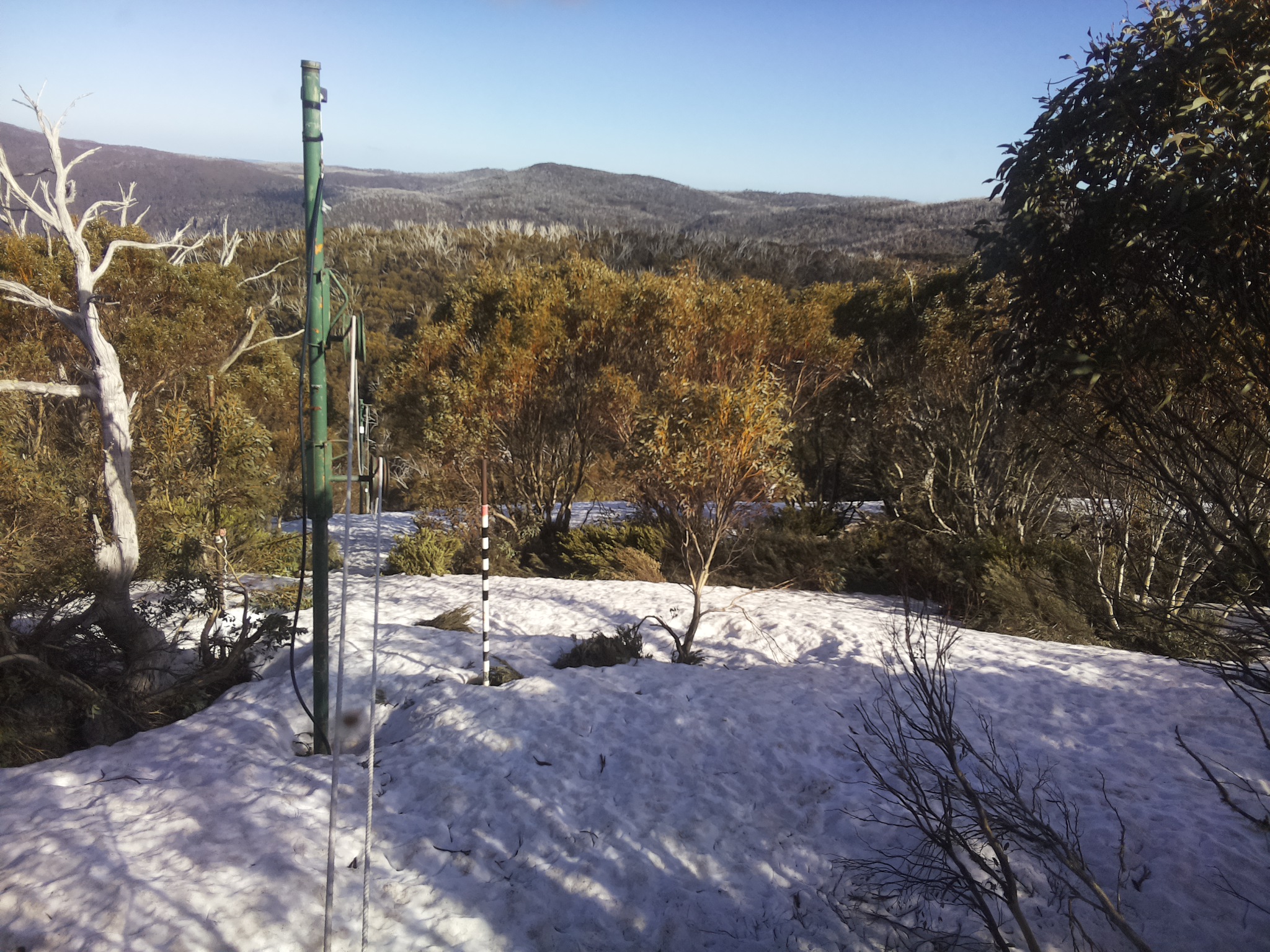 Bogong Web Cam 4:50pm Tuesday 7th of October 2025
