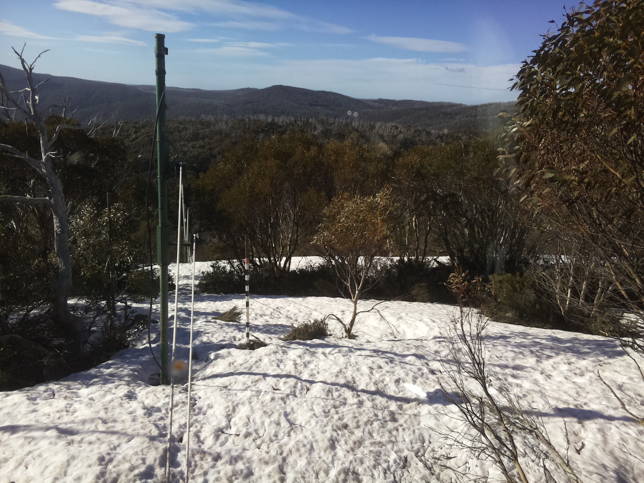 Bogong Web Cam 8:50am Wednesday 8th of October 2025