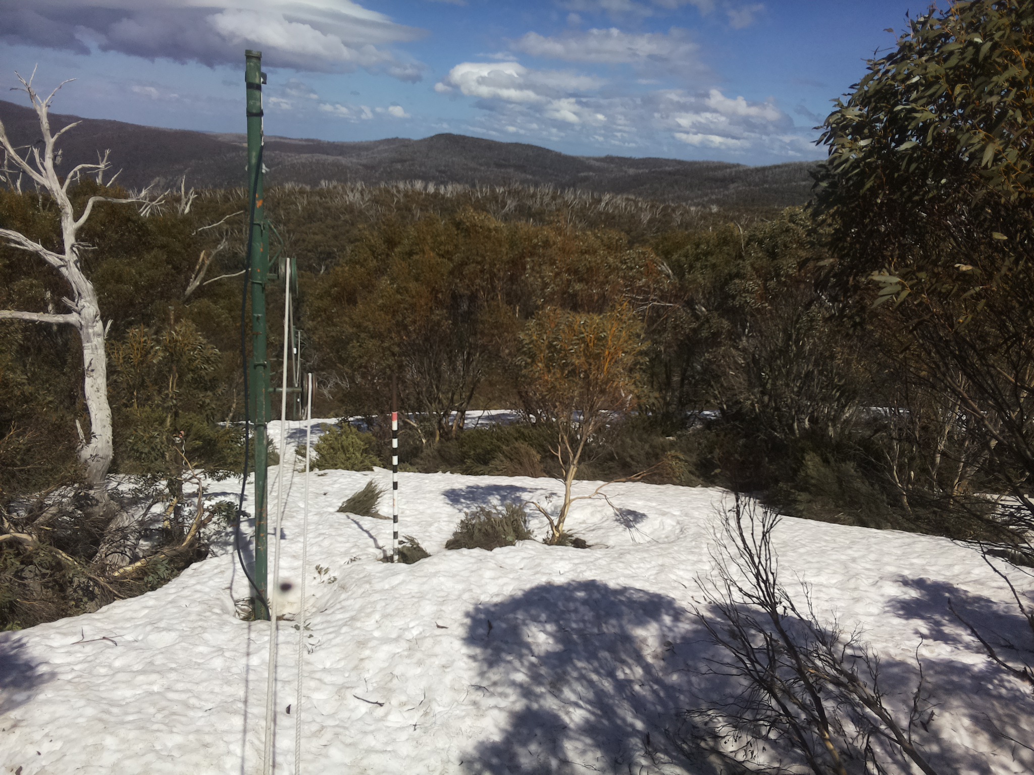 Bogong Web Cam 2:40pm Wednesday 8th of October 2025