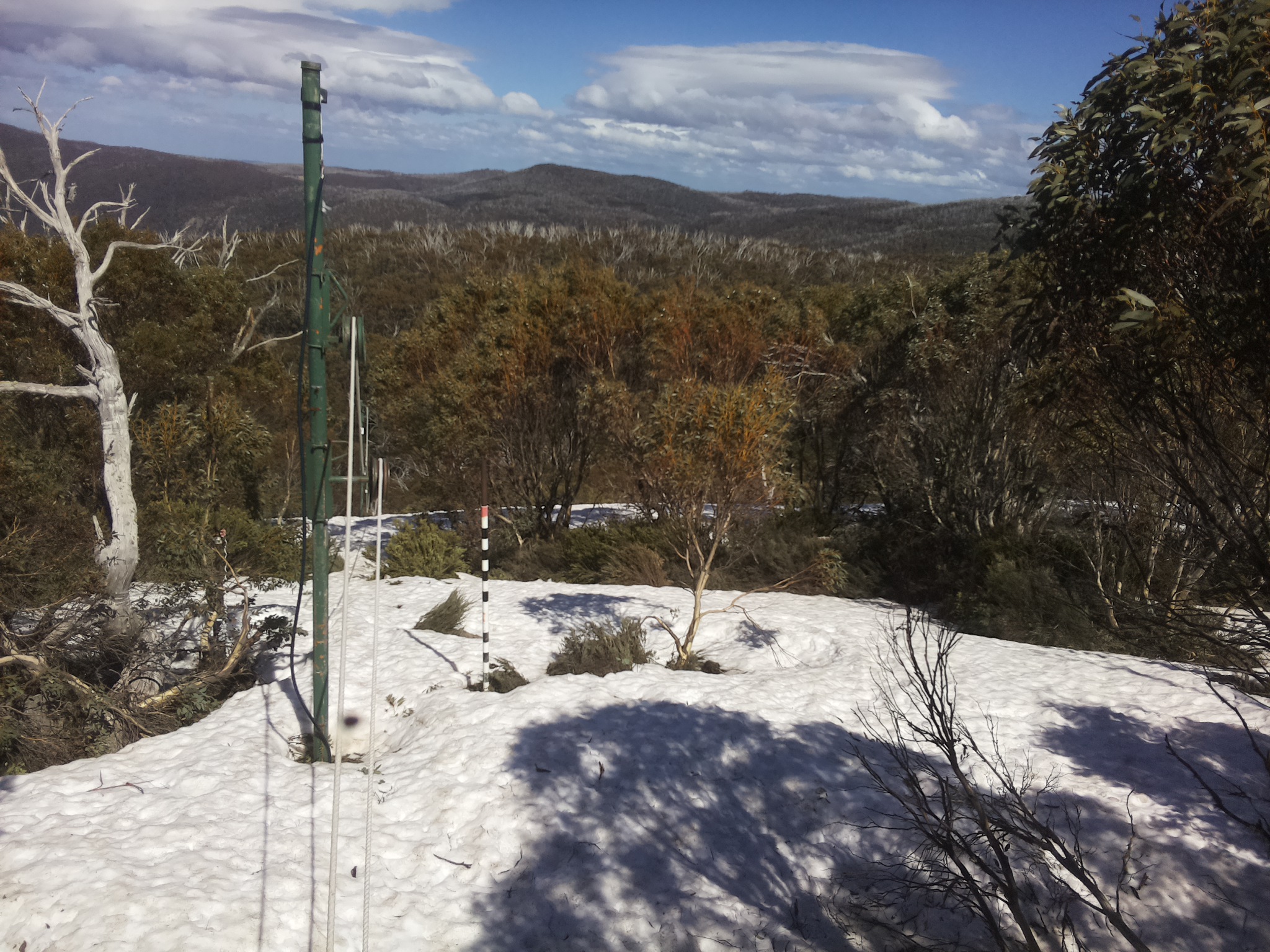 Bogong Web Cam 3:00pm Wednesday 8th of October 2025