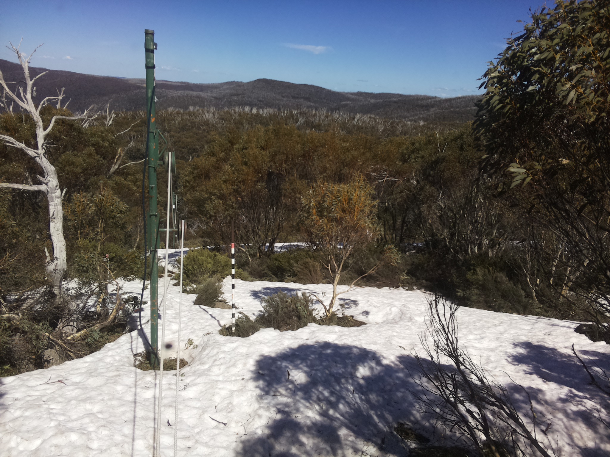 Bogong Web Cam 2:50pm Thursday 9th of October 2025