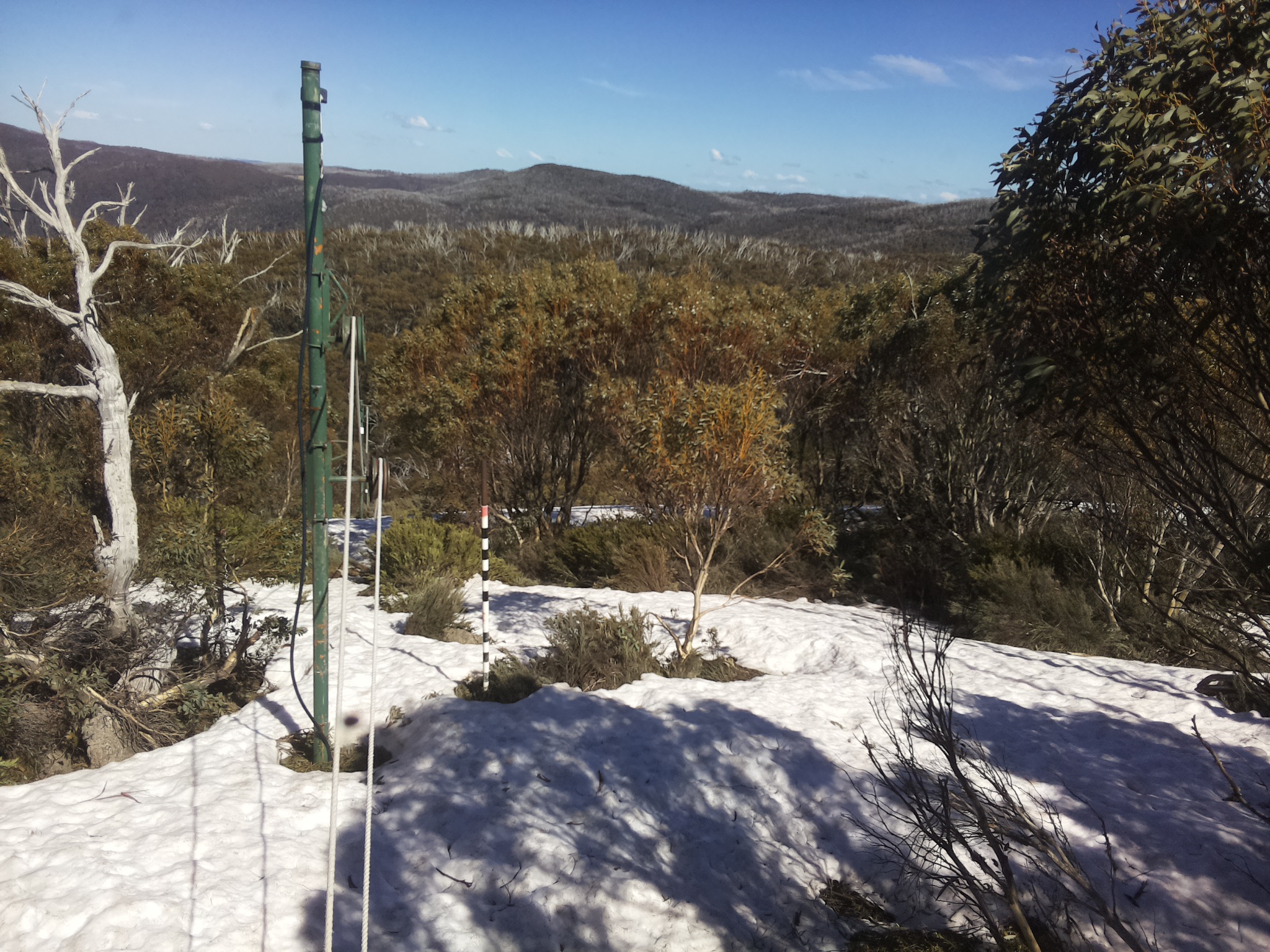 Bogong Web Cam 3:30pm Thursday 9th of October 2025