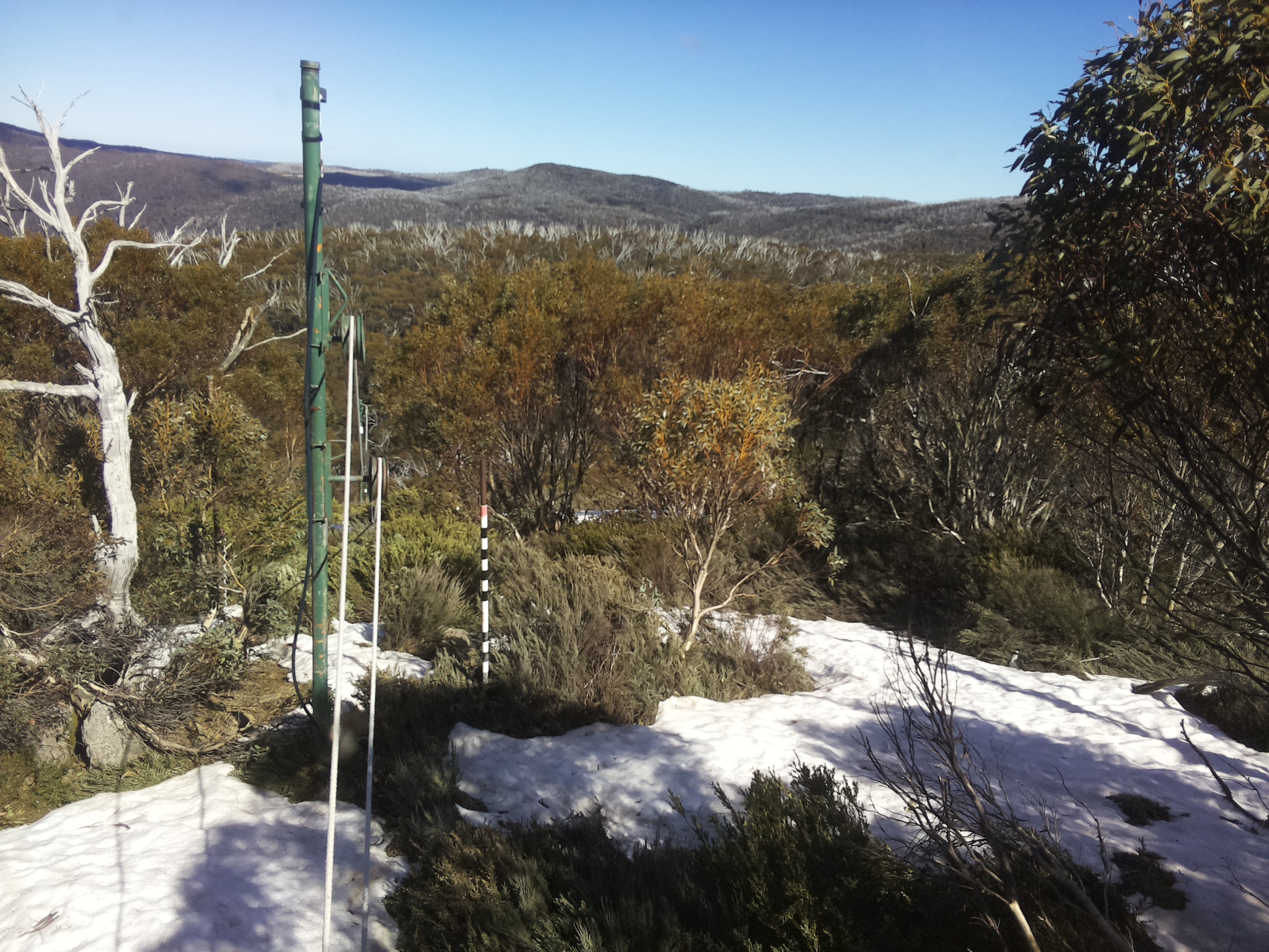 Bogong Web Cam 3:50pm Monday 13th of October 2025