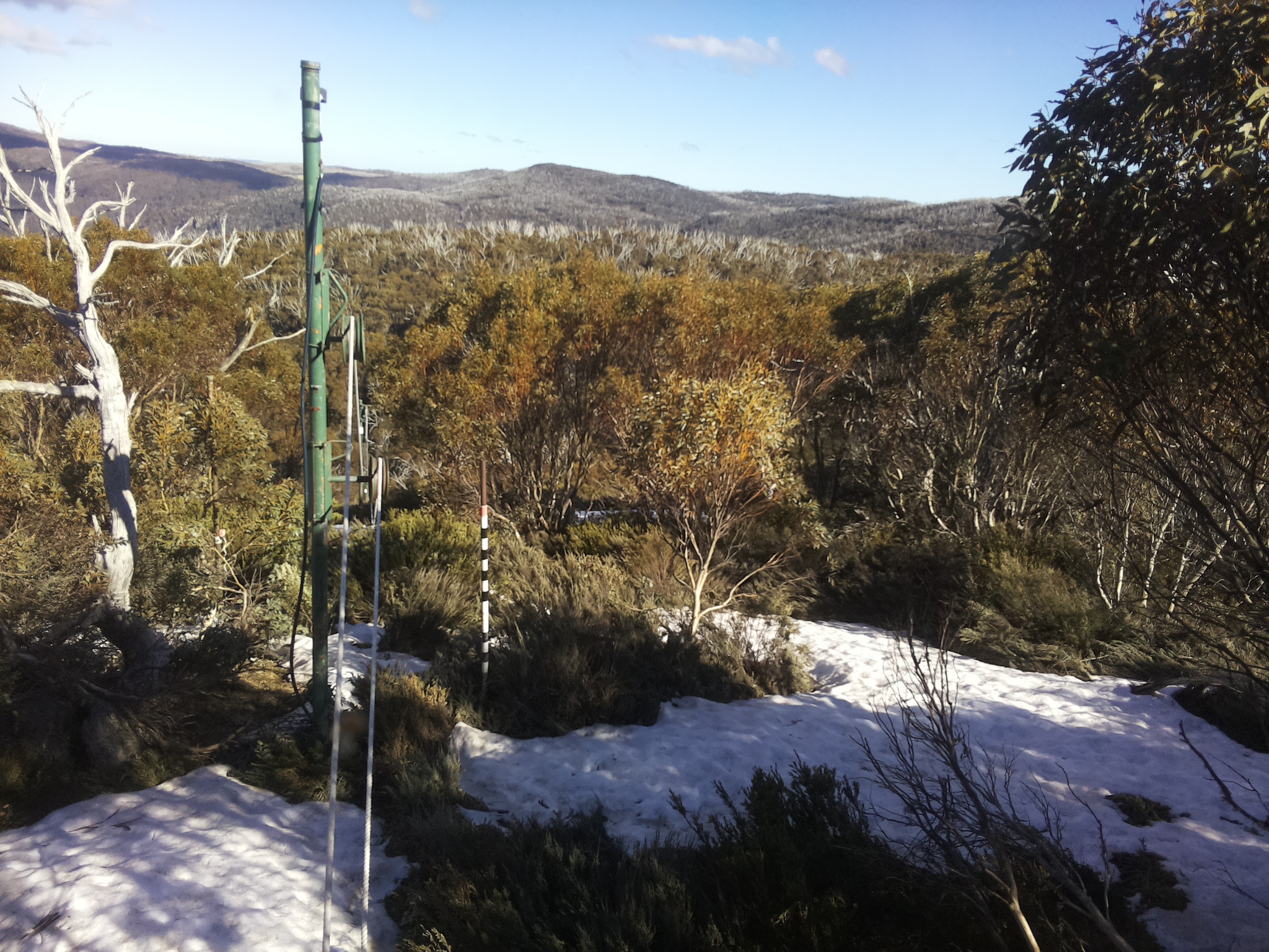 Bogong Web Cam 4:50pm Monday 13th of October 2025