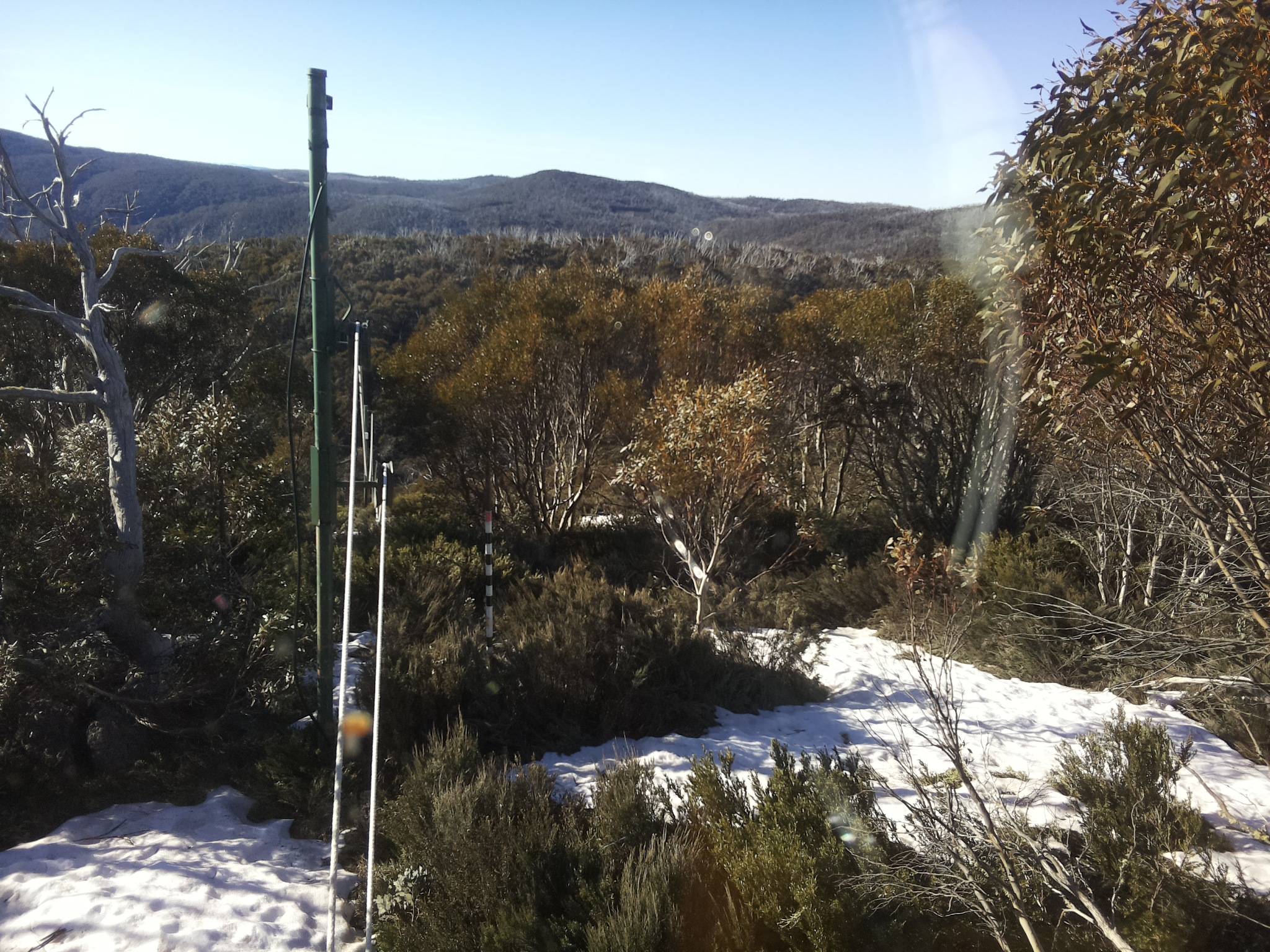 Bogong Web Cam 8:20am Wednesday 15th of October 2025