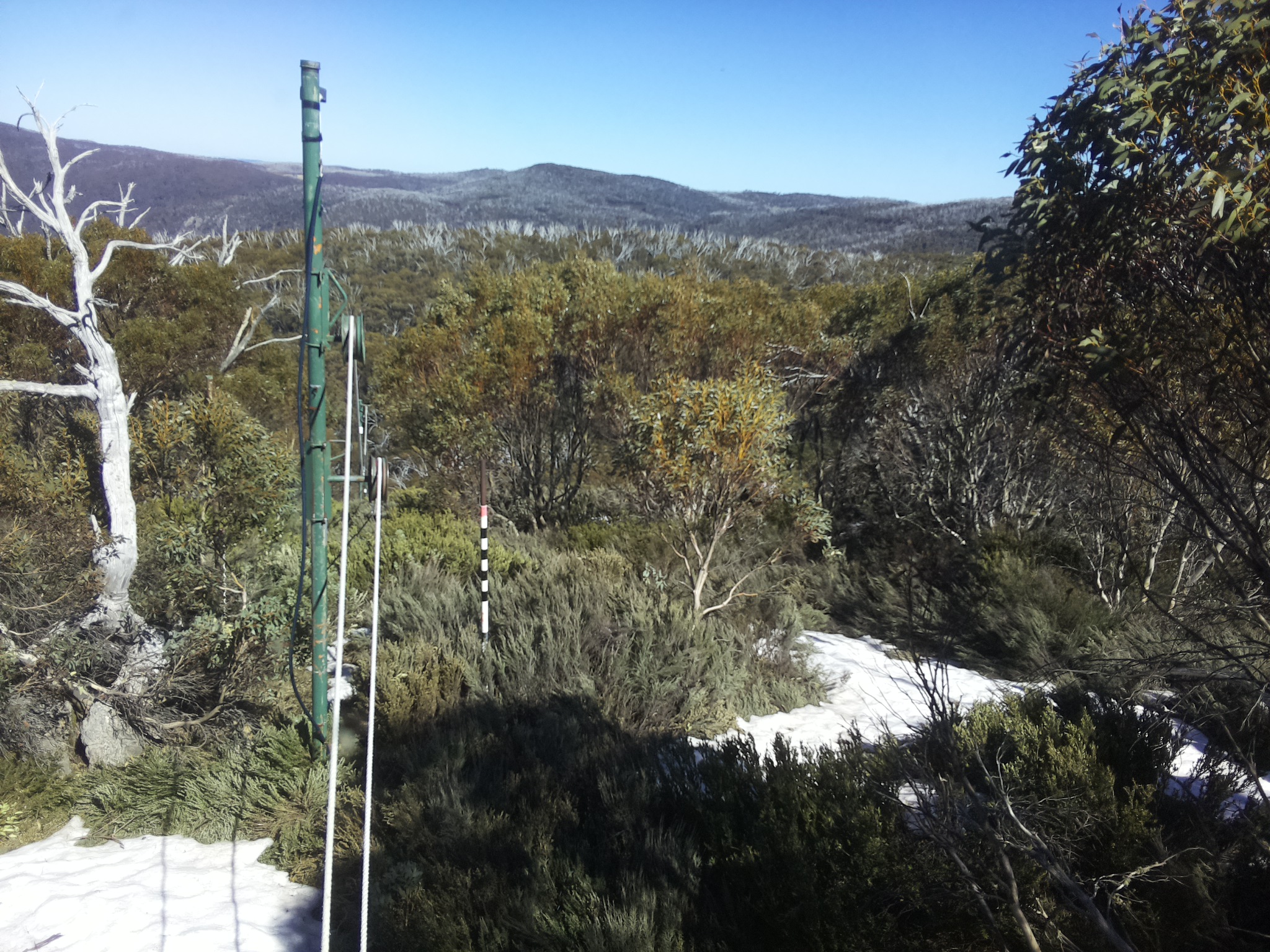 Bogong Web Cam 3:30pm Wednesday 15th of October 2025