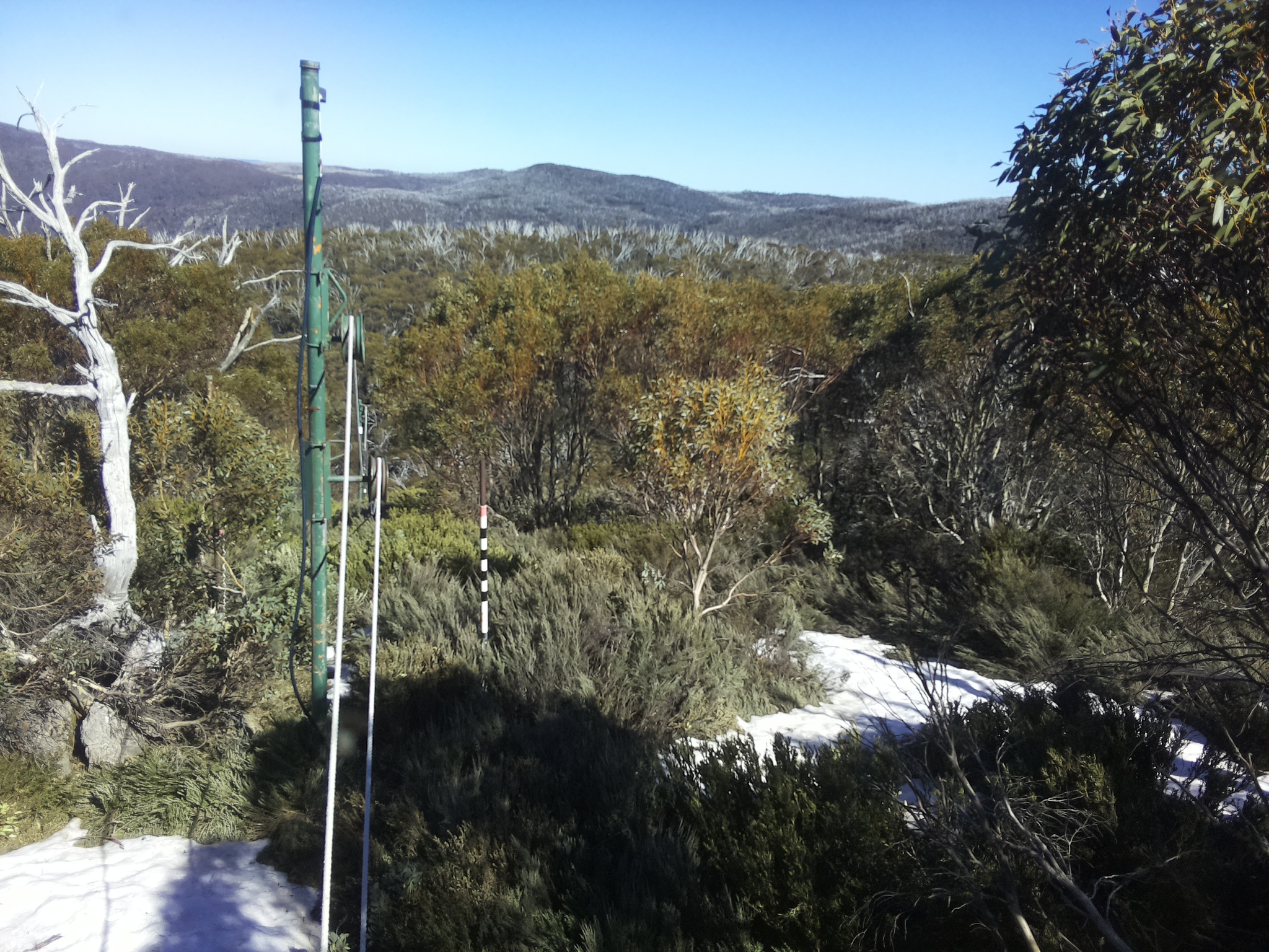 Bogong Web Cam 3:50pm Wednesday 15th of October 2025