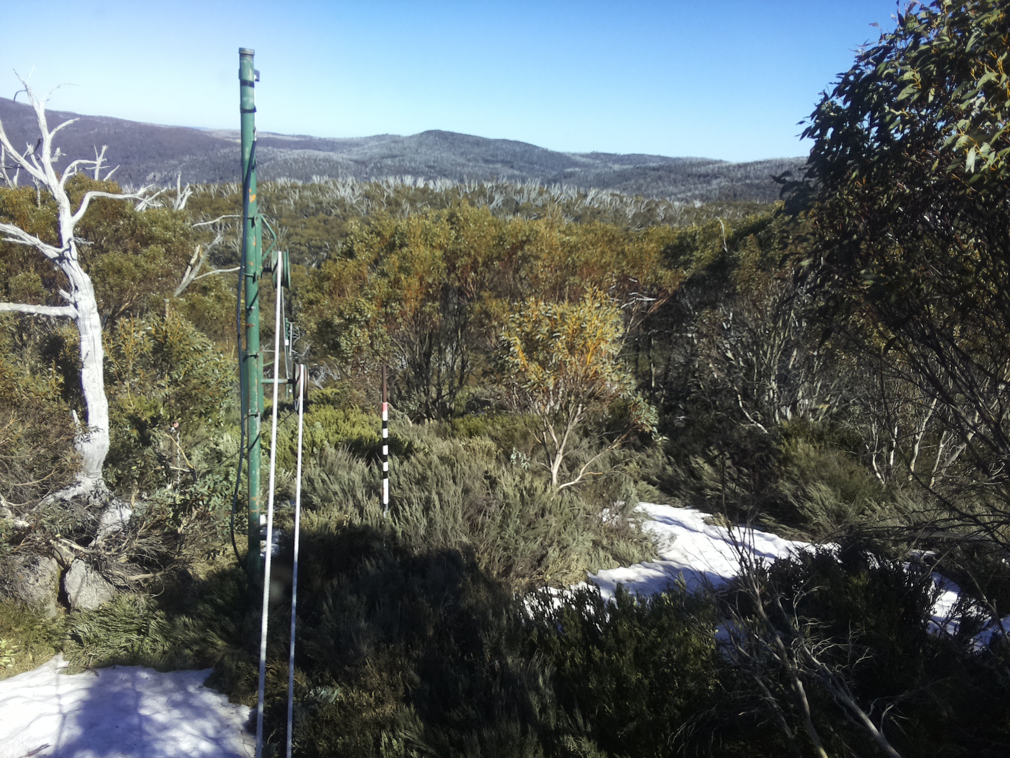 Bogong Web Cam 4:00pm Wednesday 15th of October 2025