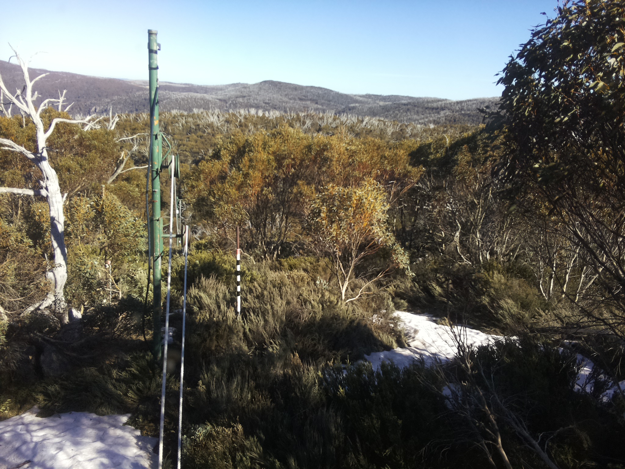 Bogong Web Cam 4:40pm Wednesday 15th of October 2025
