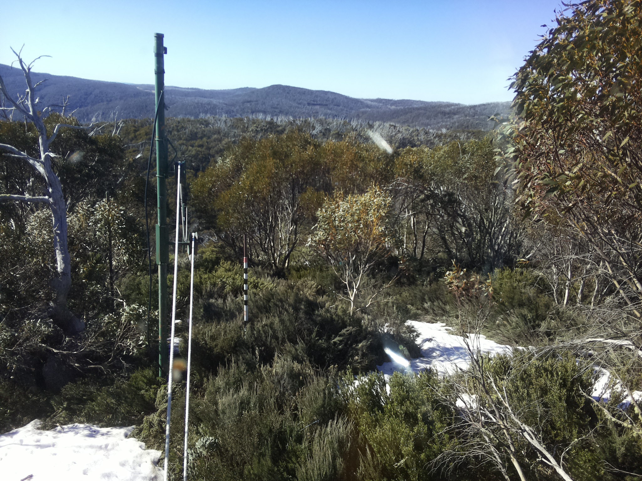 Bogong Web Cam 9:10am Thursday 16th of October 2025