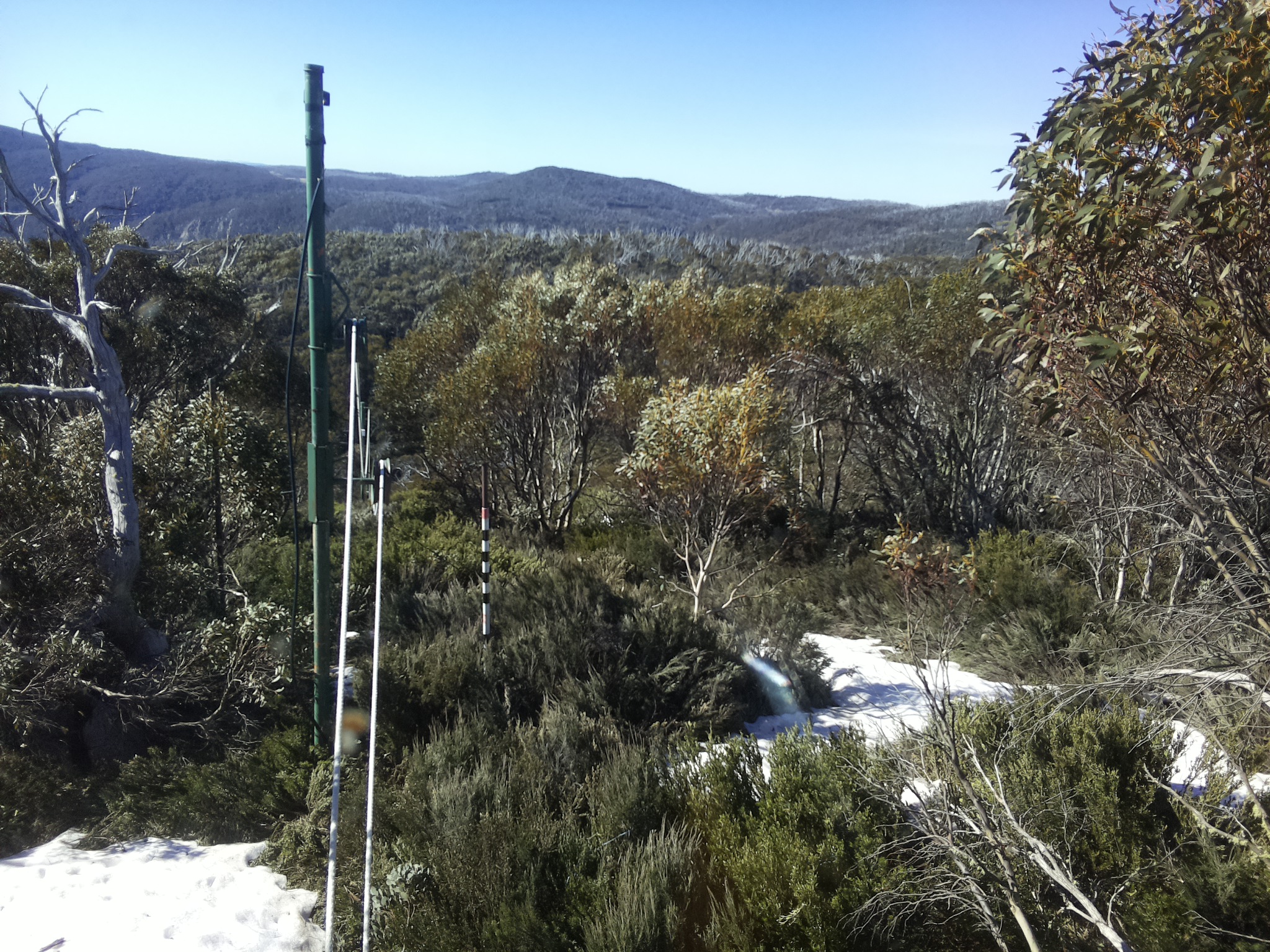 Bogong Web Cam 9:20am Thursday 16th of October 2025