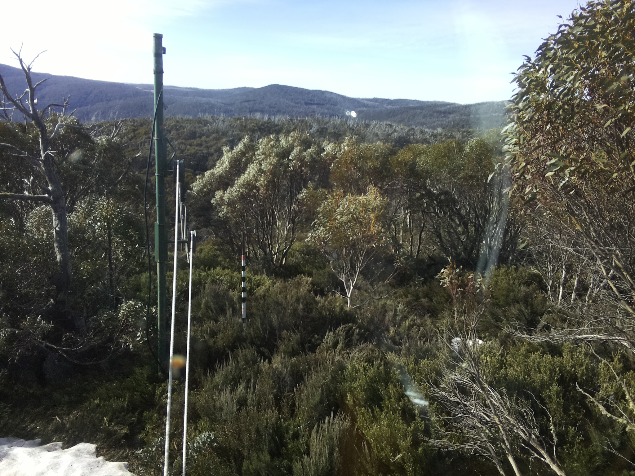 Bogong Web Cam 8:40am Friday 17th of October 2025