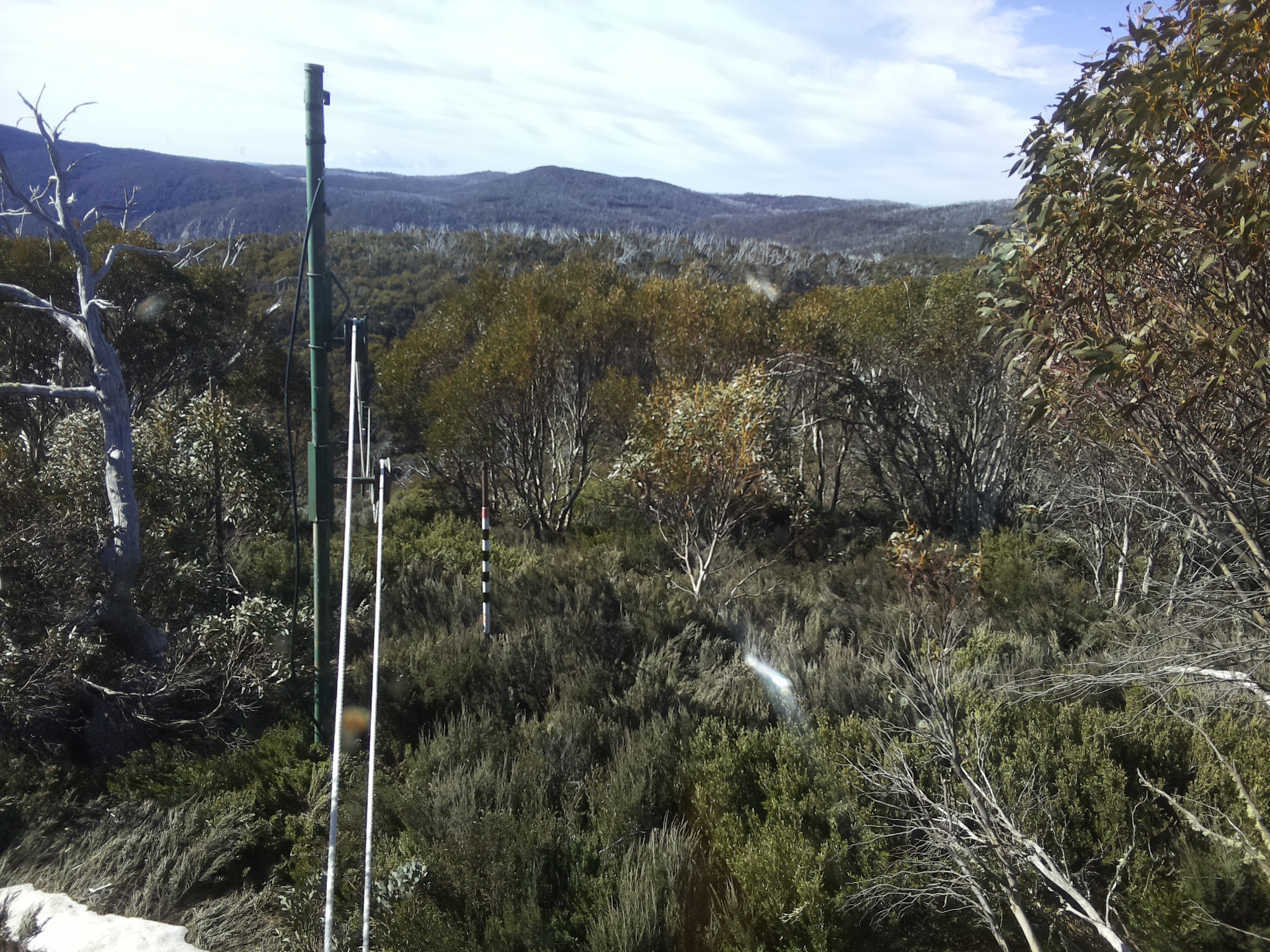 Bogong Web Cam 9:20am Saturday 18th of October 2025