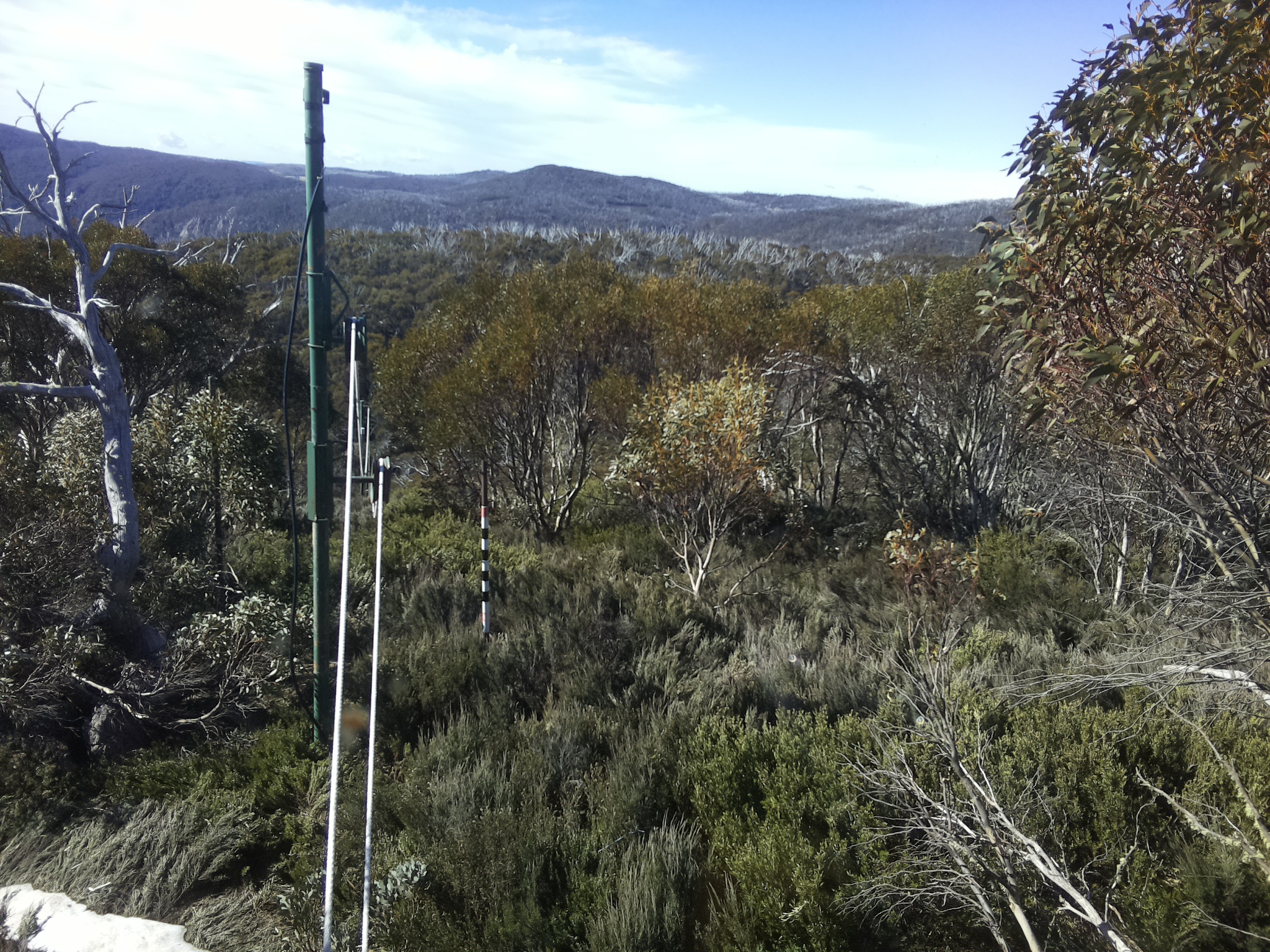 Bogong Web Cam 9:40am Saturday 18th of October 2025