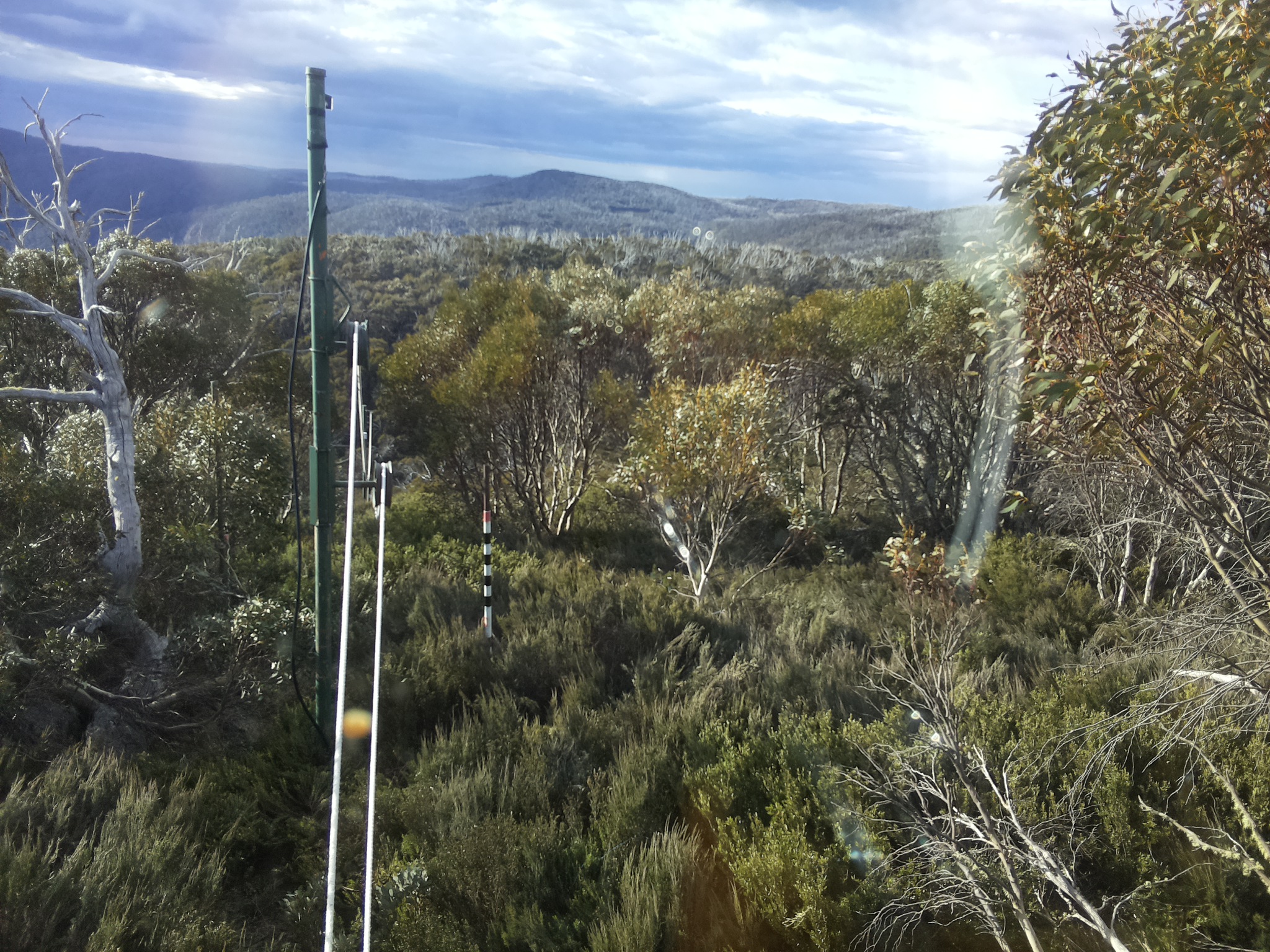 Bogong Web Cam 8:10am Monday 20th of October 2025