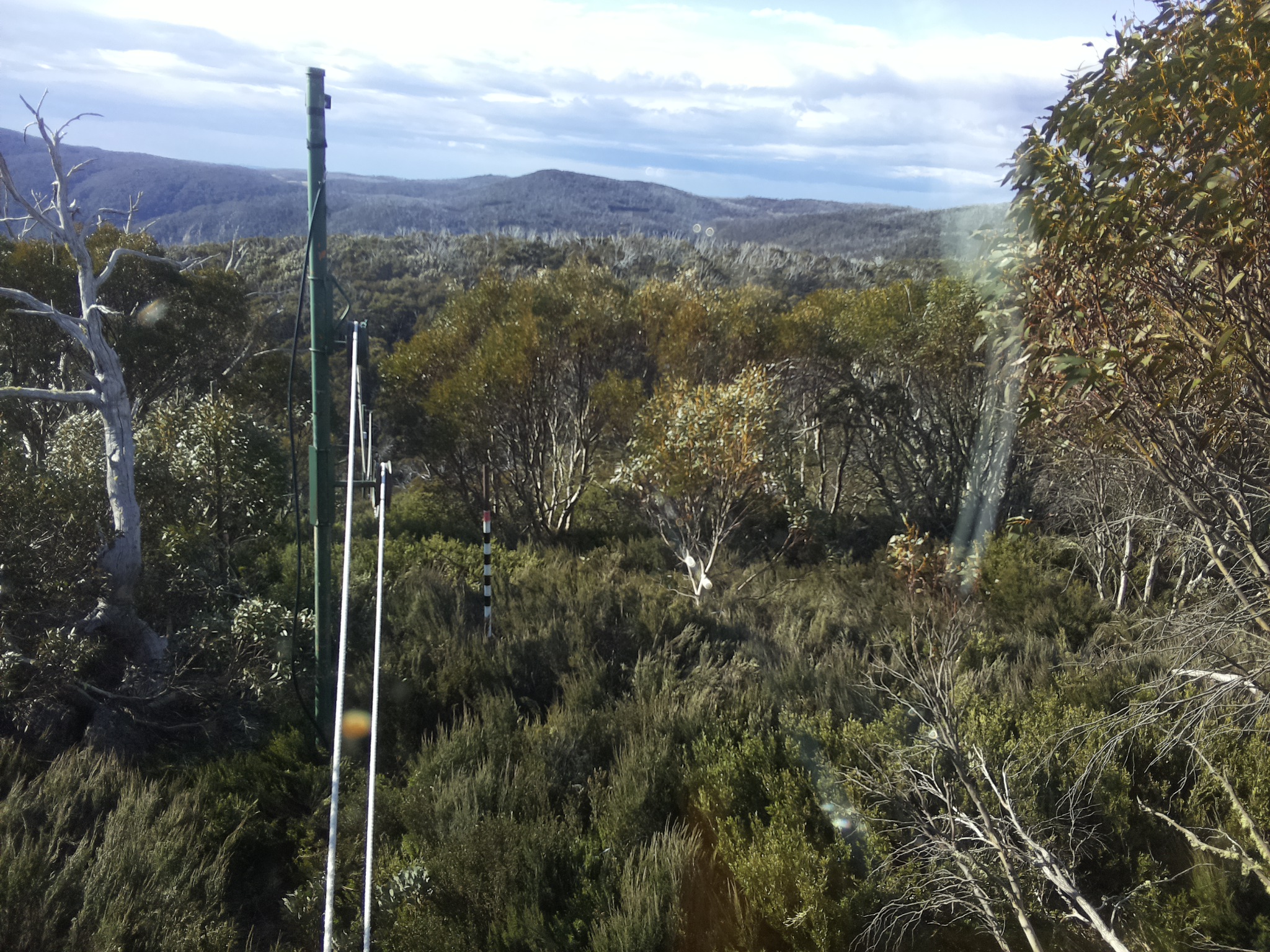 Bogong Web Cam 8:30am Monday 20th of October 2025